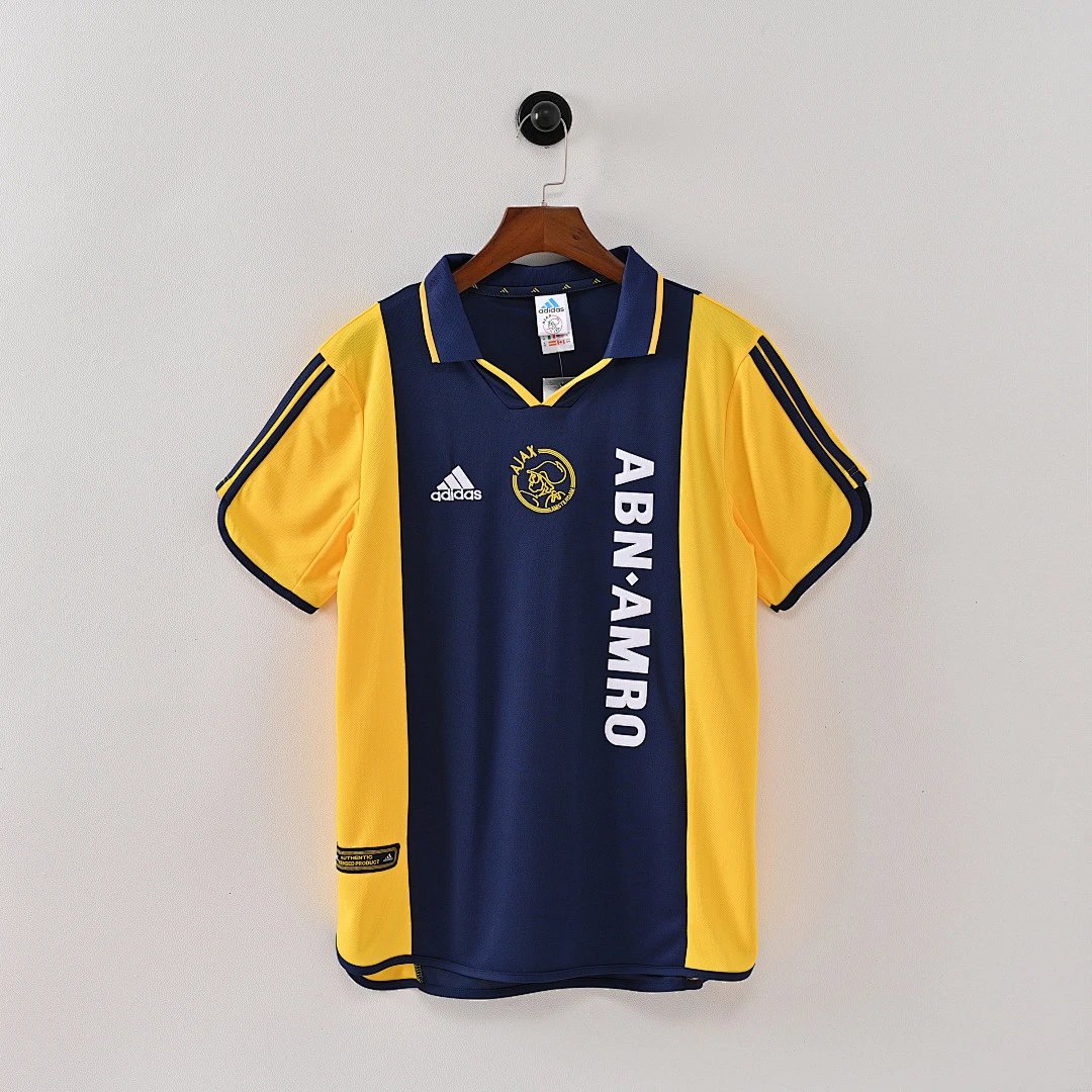 00-01 Ajax away game