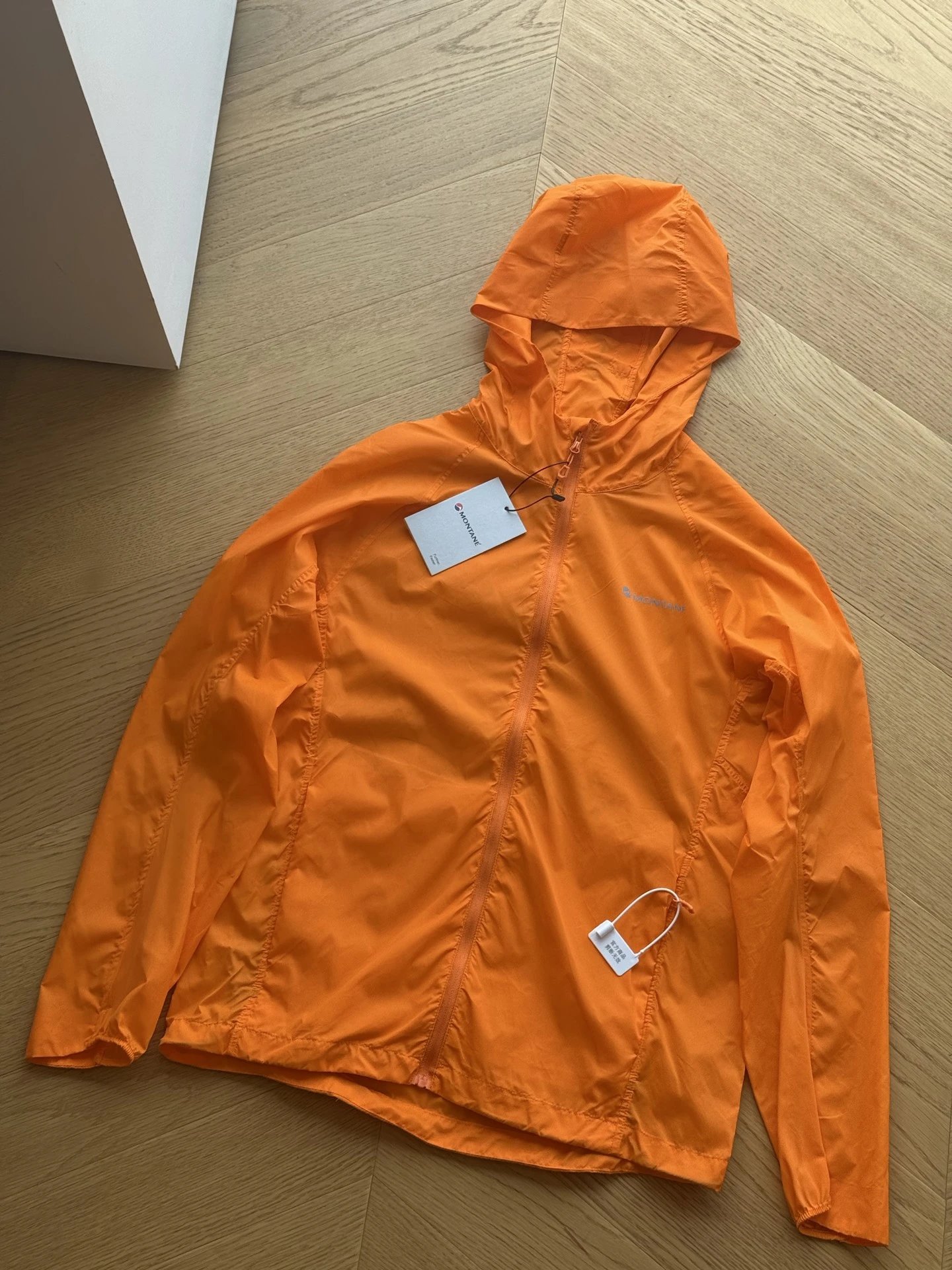 Montane Off road Lightweight Skin Coat (Orange)