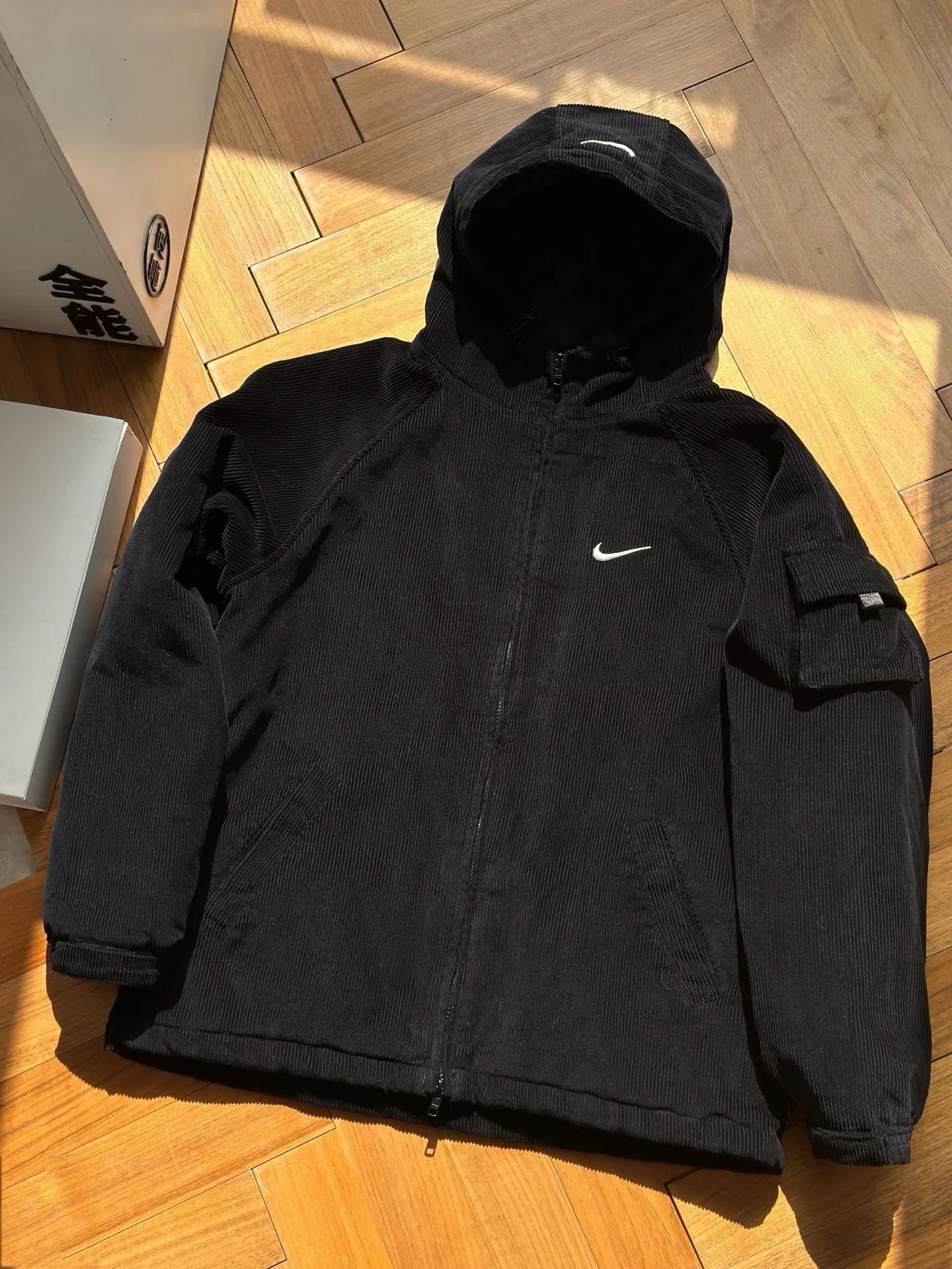 Nike Co branded Corduroy Zipper Hooded Cotton Jacket (Black)