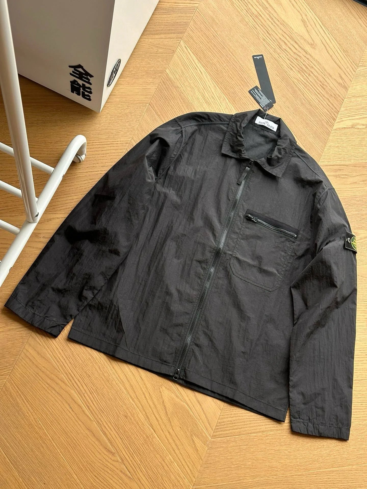 Three-Color Nylon Jacket Black