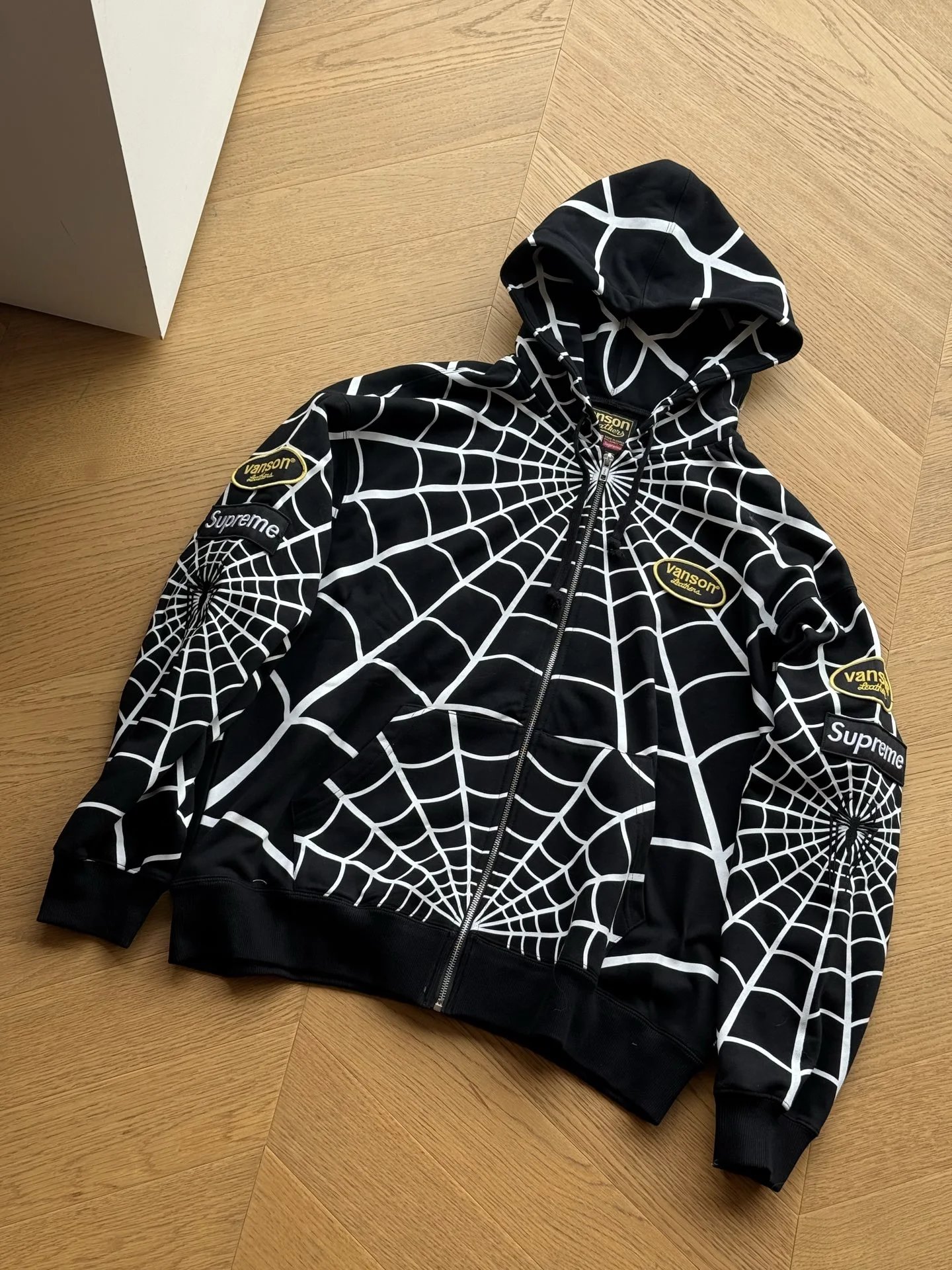 Three party collaboration spider web zipper hooded sweatshirt (black)