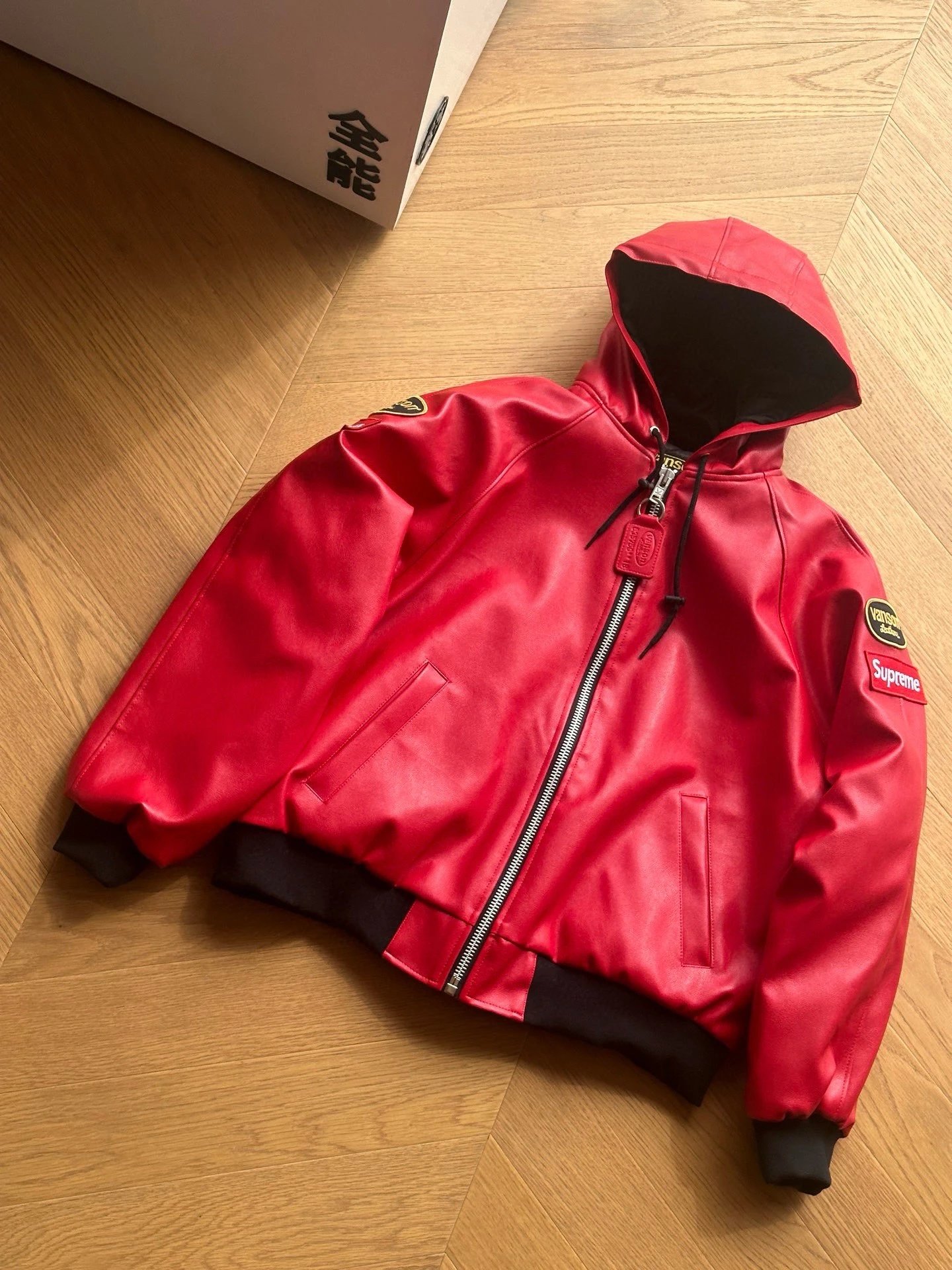Supreme co branded embroidered patch zipper hooded leather jacket (red)