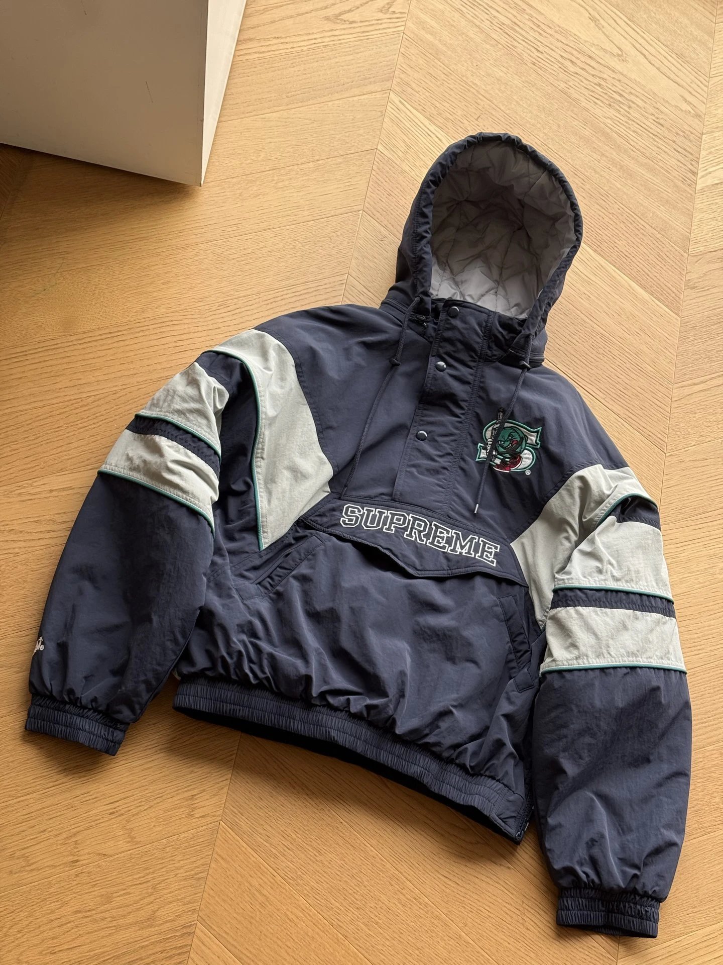 Supreme co branded half zip color blocked hooded skiing jacket (navy blue)