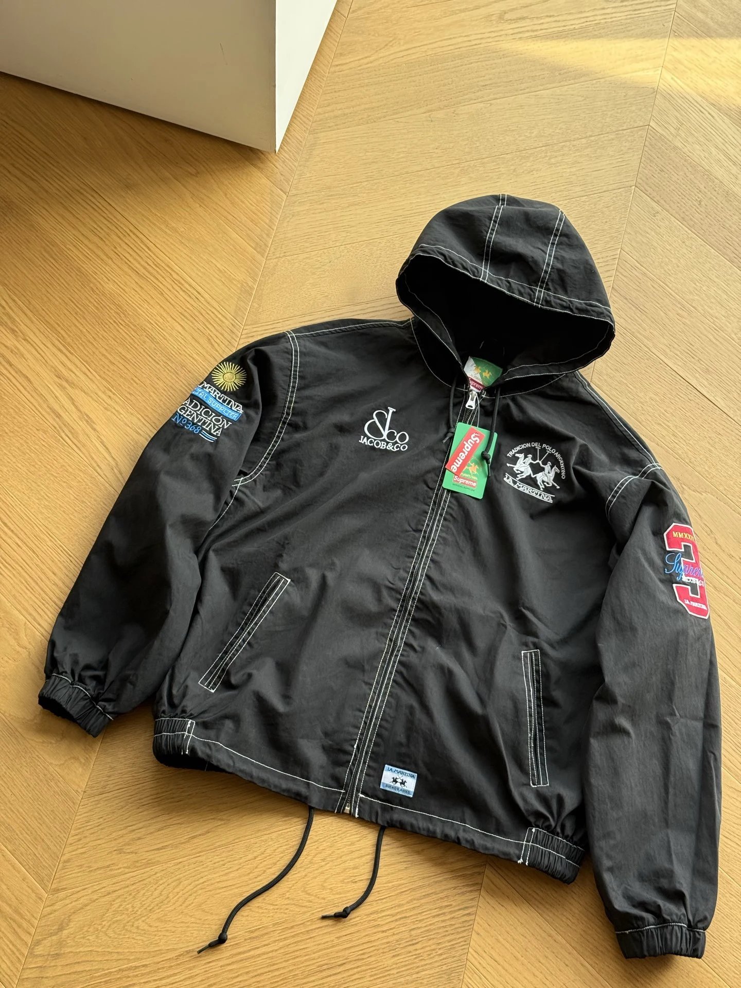 Supreme collaboration lightweight hooded jacket (black)