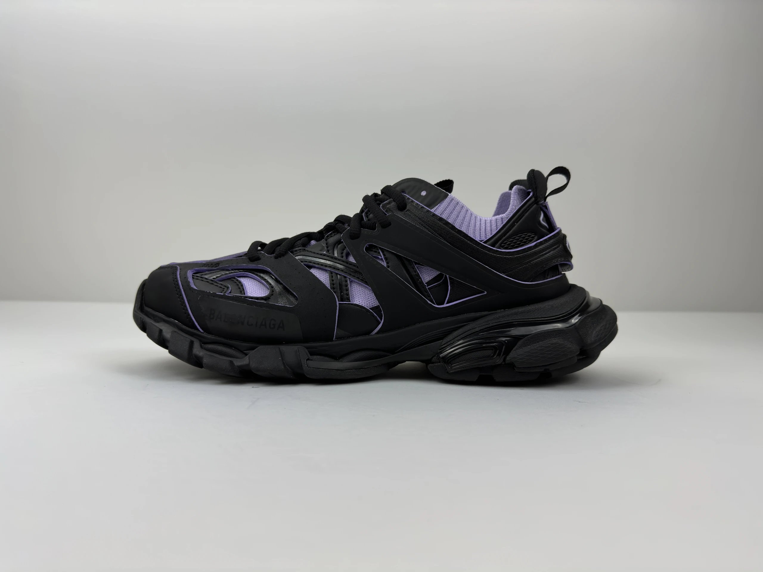 Paris 3.0 Flyknit Black Taro Purple