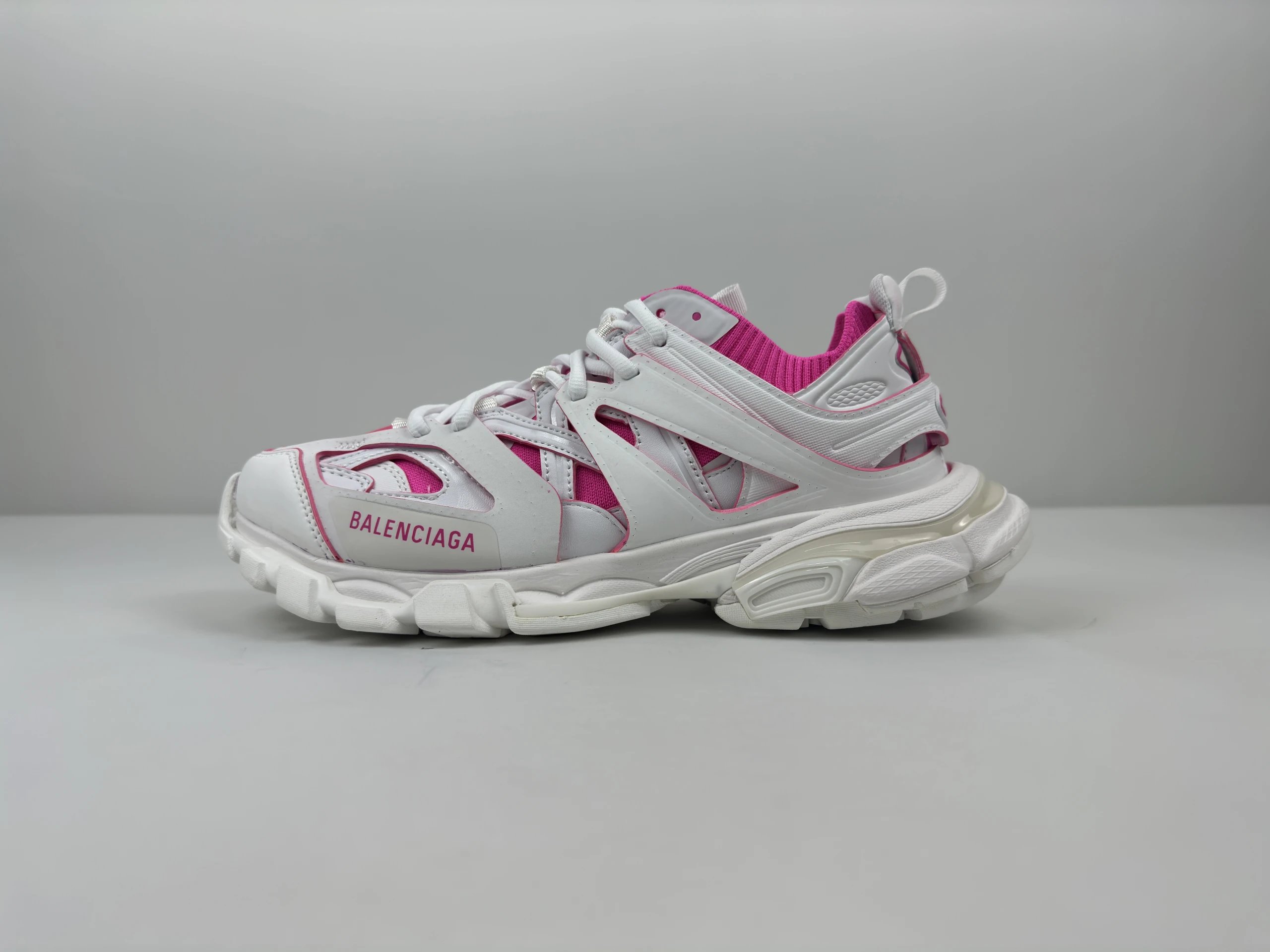 Paris 3.0 Flyknit White Purple Glow Powder