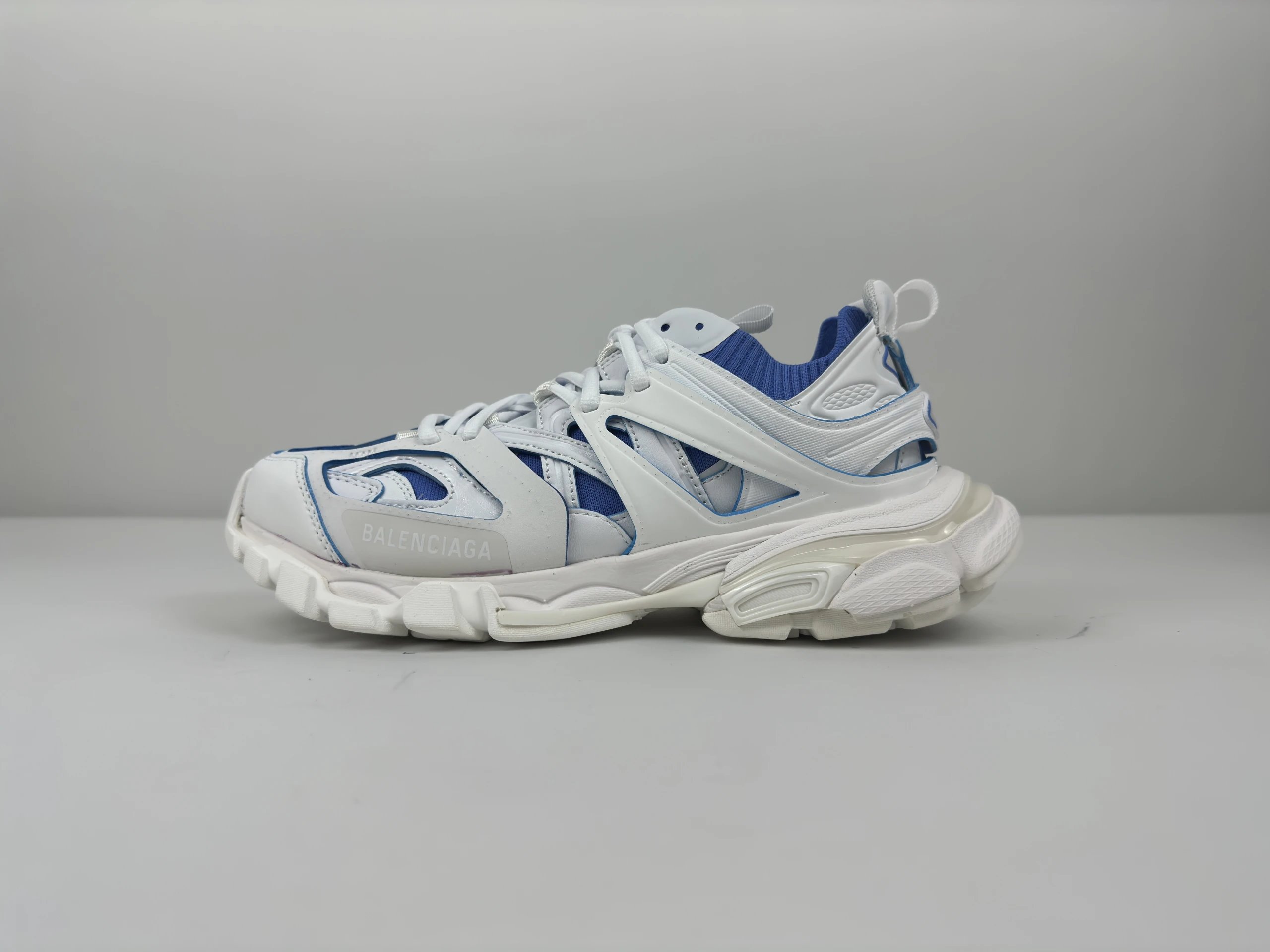 Paris 3.0 Flyknit White Tender Blue