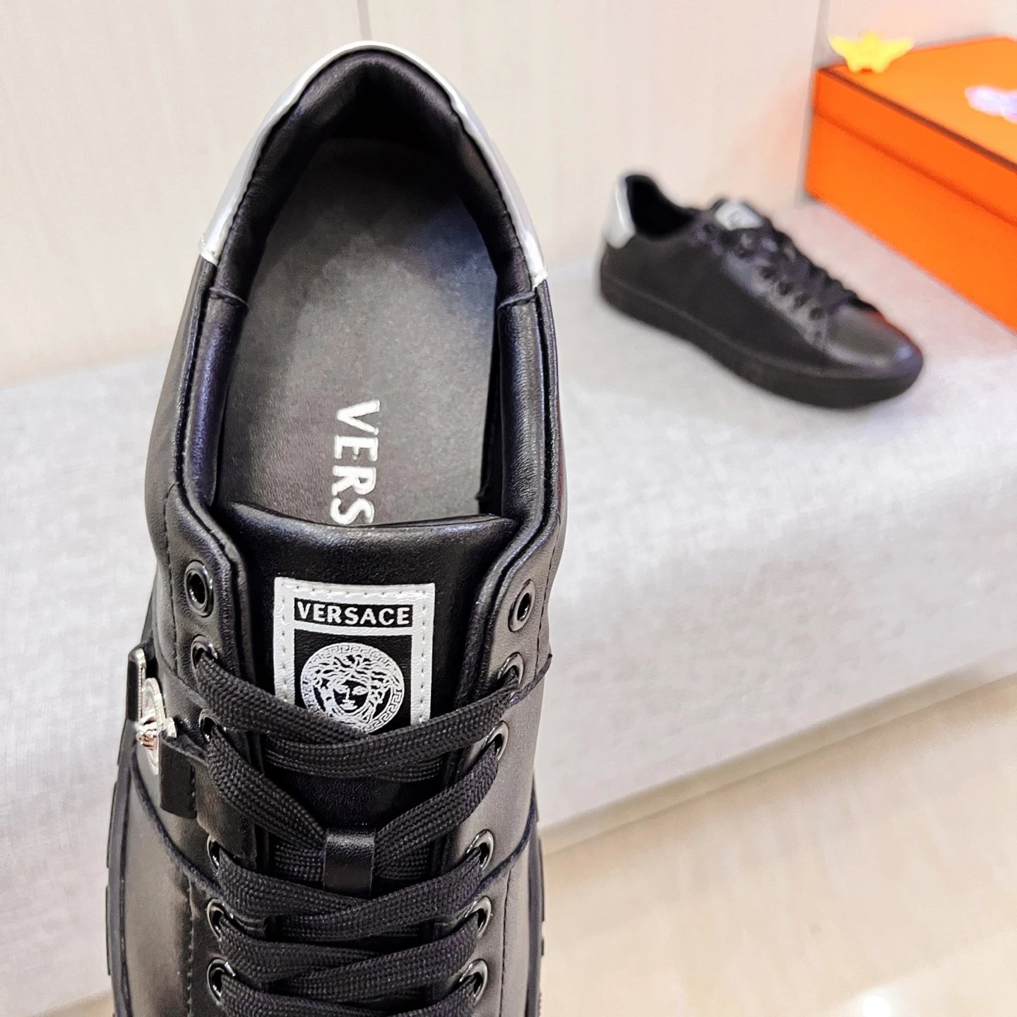 Luxury Leather Low Top Sneakers for Men Onyx Black - Gallery Image 7 - Detailed View