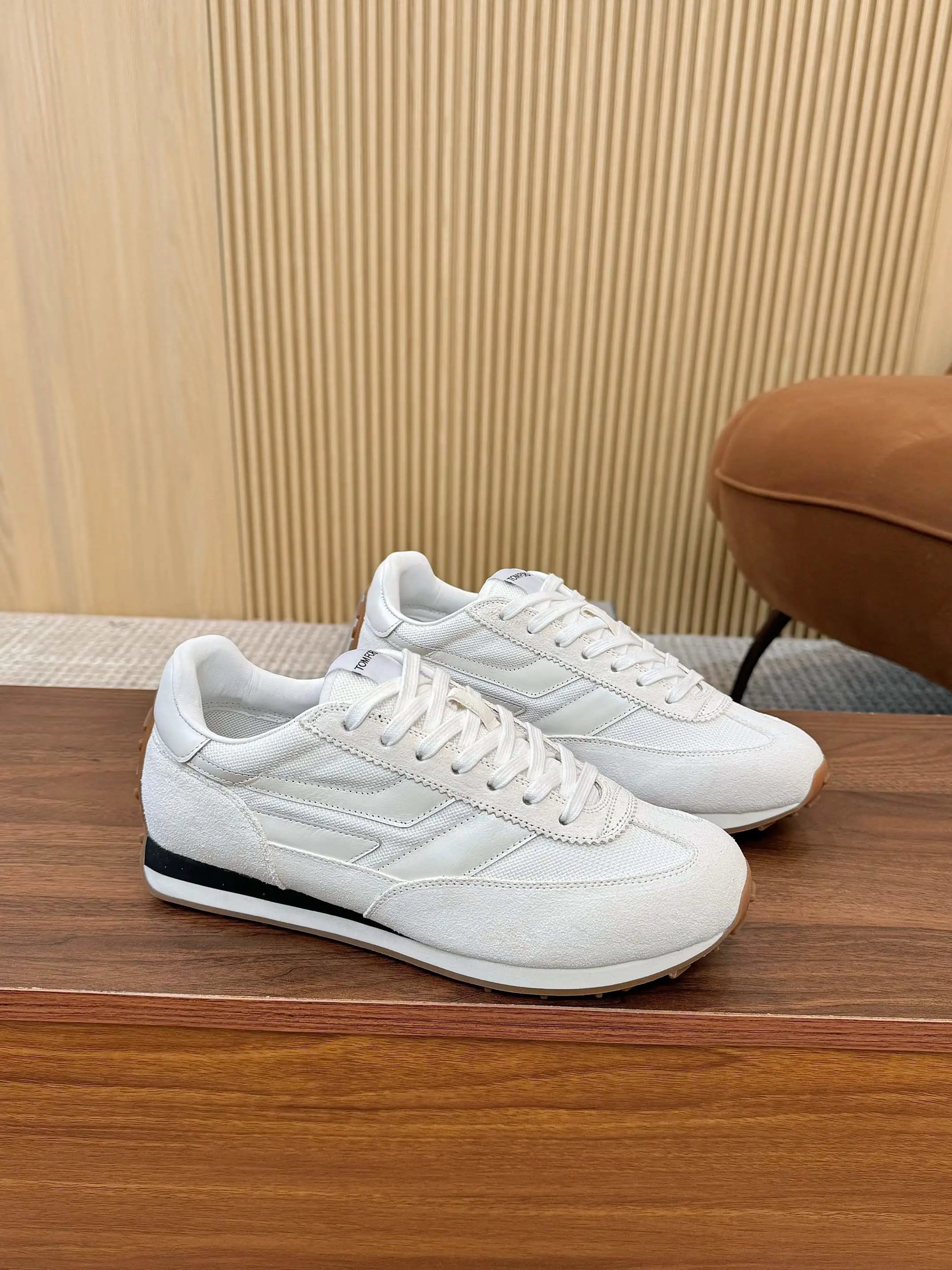 Vintage Suede Mesh Sneakers Ivory - Gallery Image 3 - Detailed View