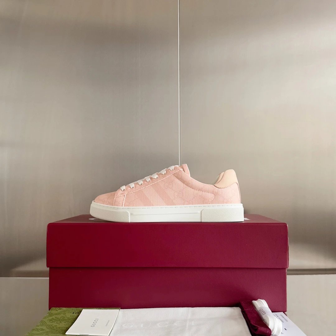 Gucci Ace Bee Sneakers Pink