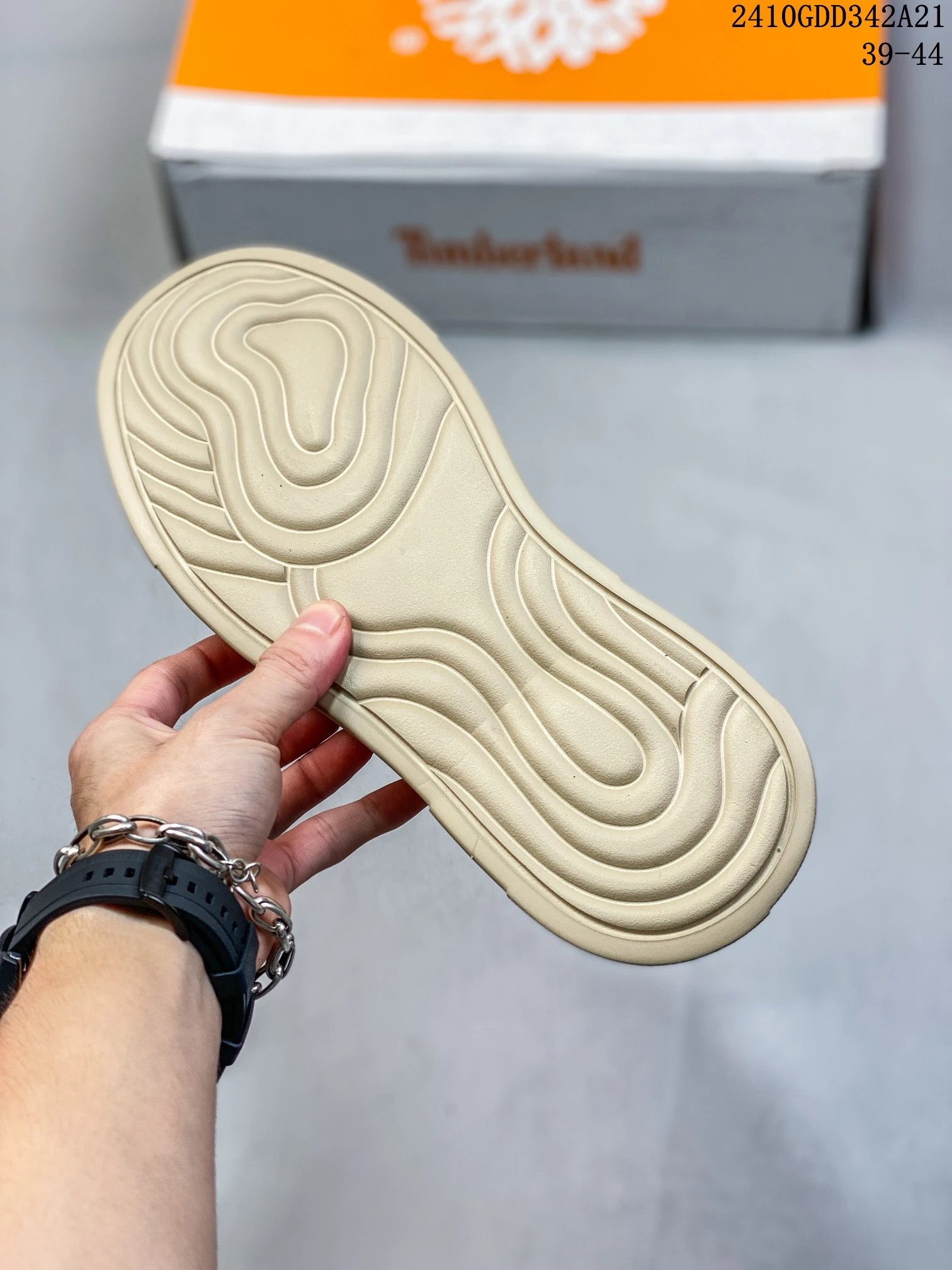 High Top Leather Sneakers Charcoal - Gallery Image 5 - Detailed View