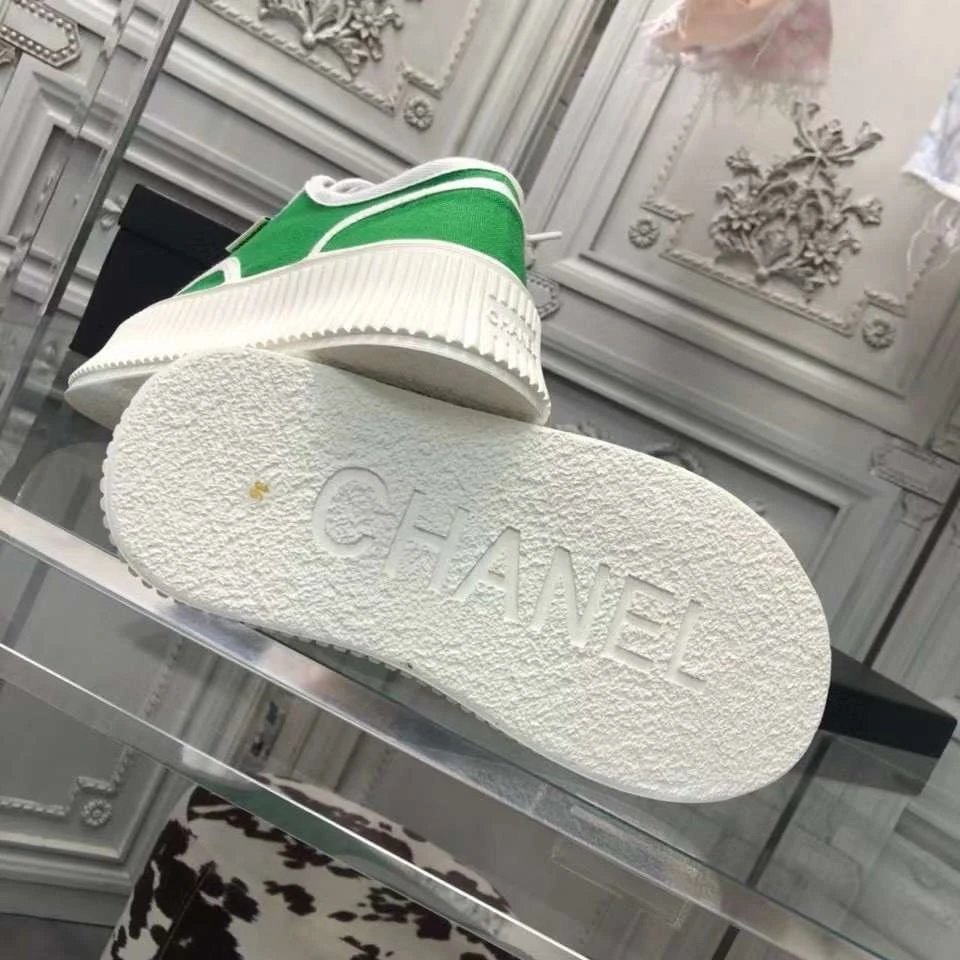 Chanel Vintage Sneakers Green - Gallery Image 7 - Detailed View