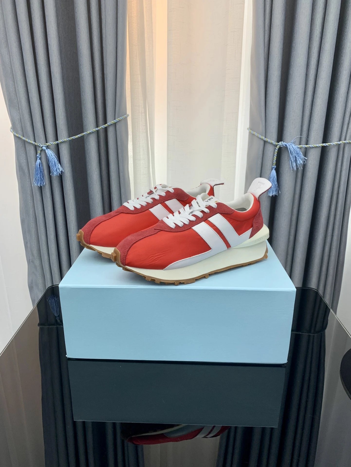 Lanvin Retro Sneakers Red White - Gallery Image 7 - Detailed View