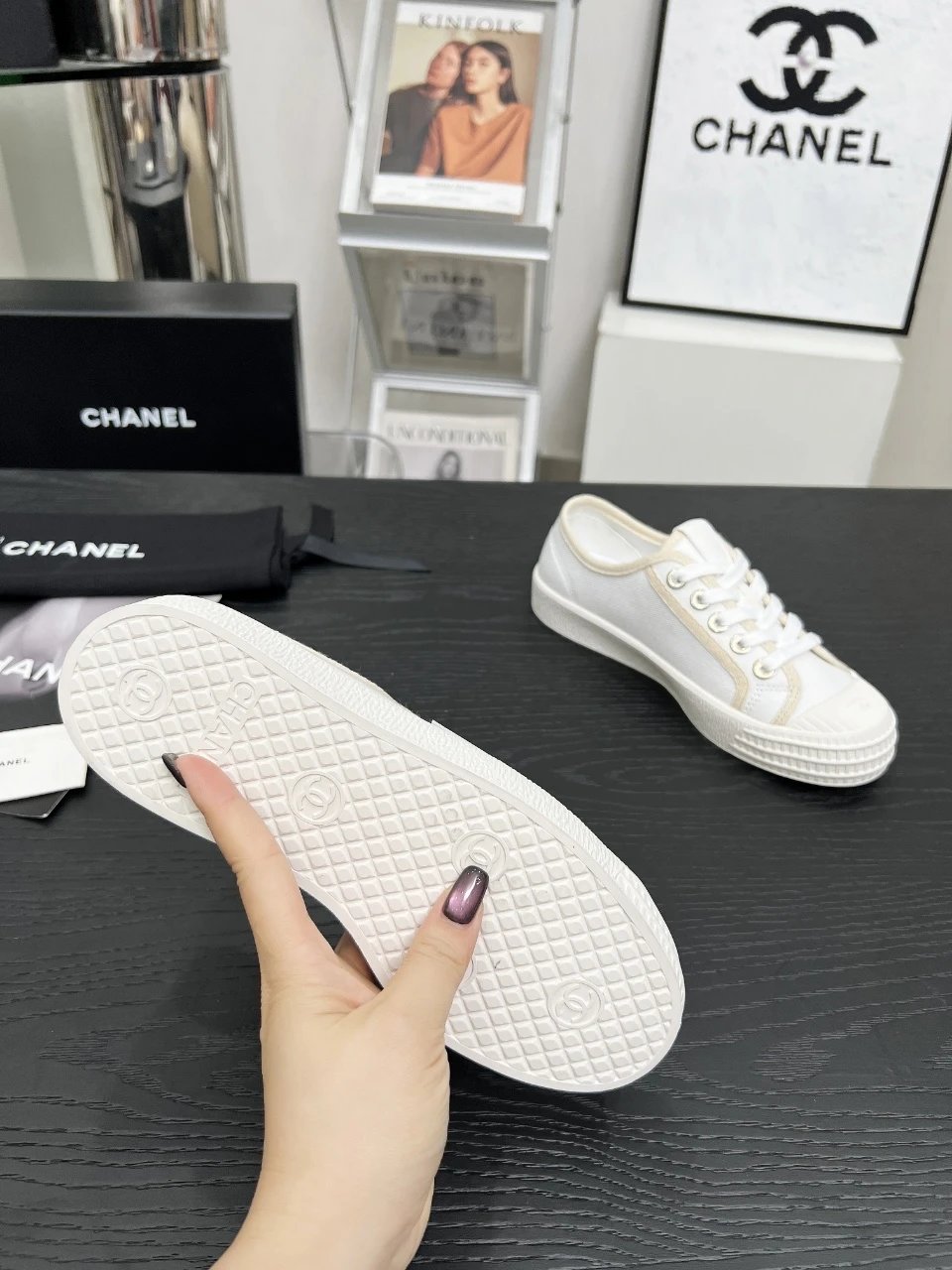 Chanel Vintage Sneakers White - Gallery Image 8 - Detailed View