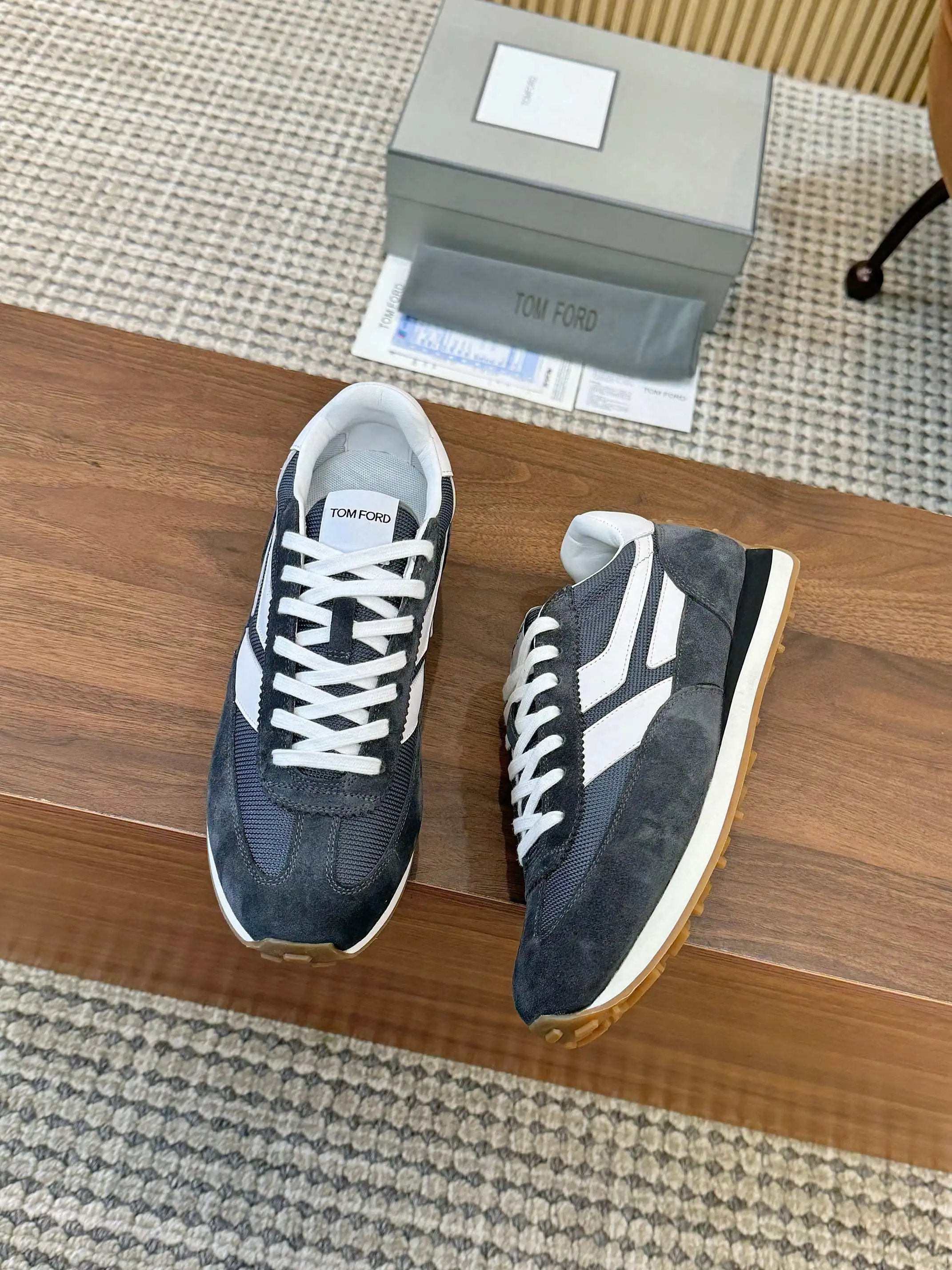 Retro Suede Mesh Sneakers Charcoal - Gallery Image 7 - Detailed View