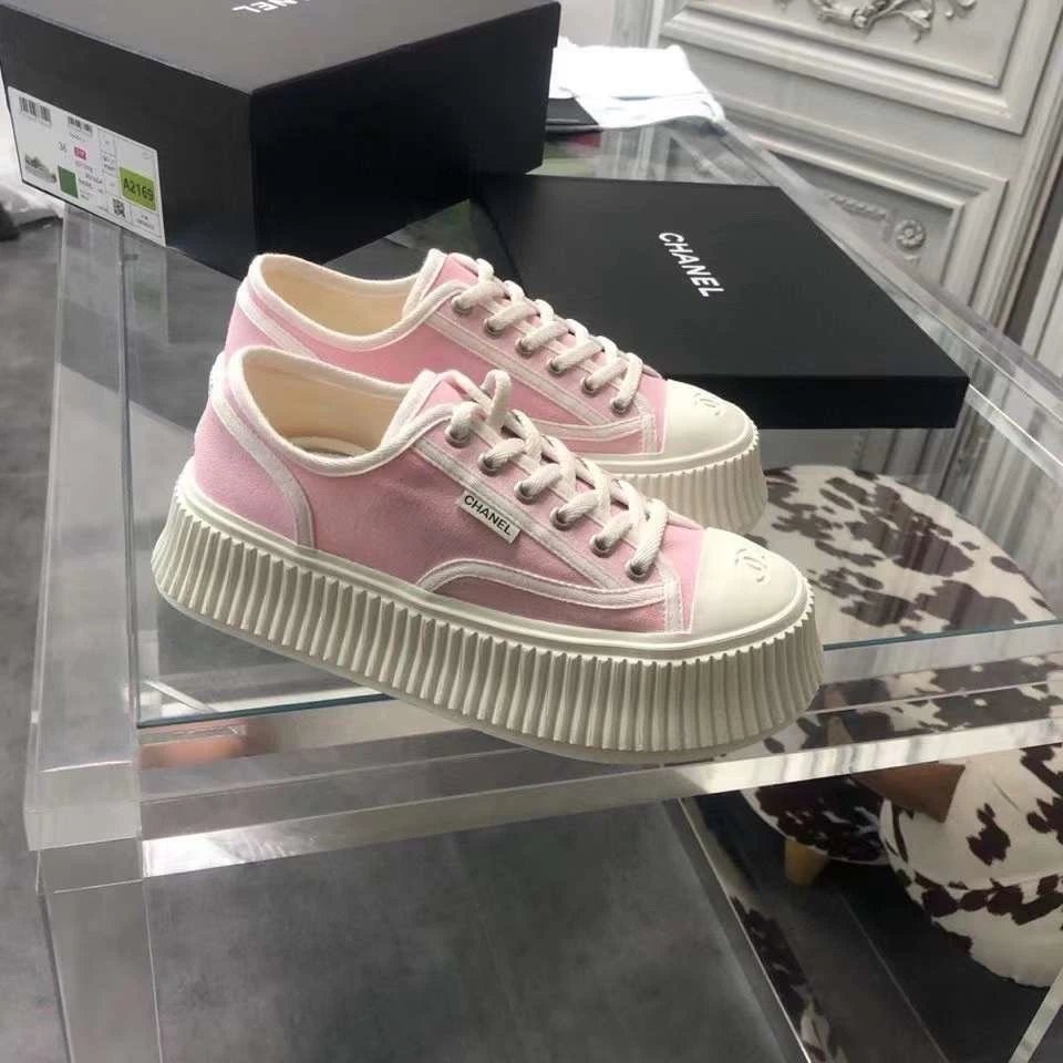 Chanel Vintage Sneakers Pink - High Quality Product Image - Cnfans