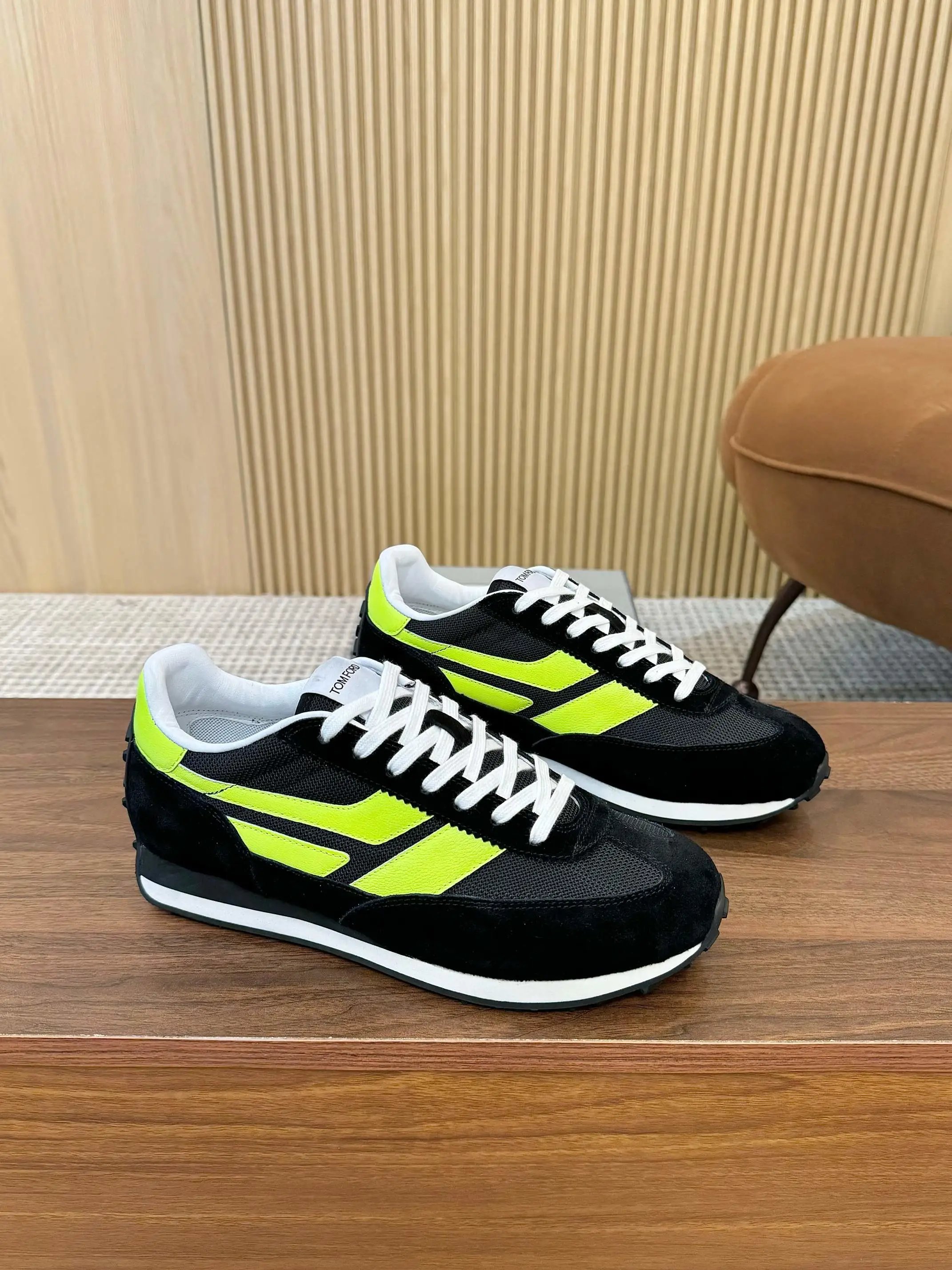 Retro Suede Mesh Sneakers Neon Yellow - Gallery Image 3 - Detailed View