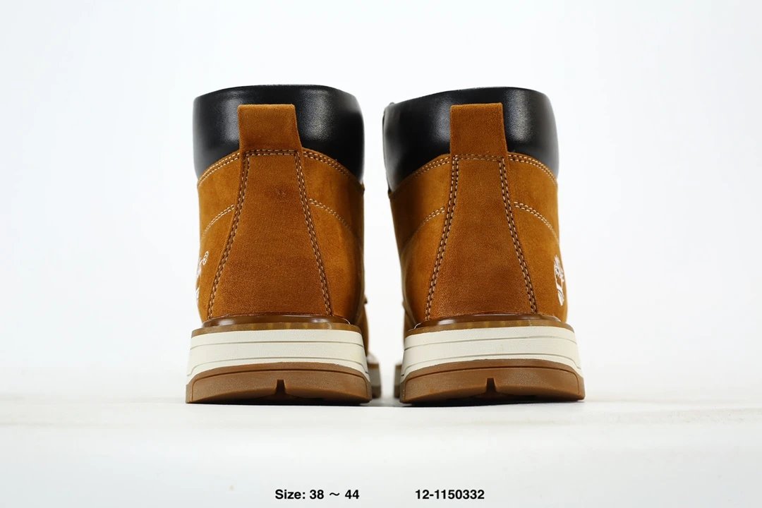 Outdoor Suede Boots Amber - Gallery Image 7 - Detailed View