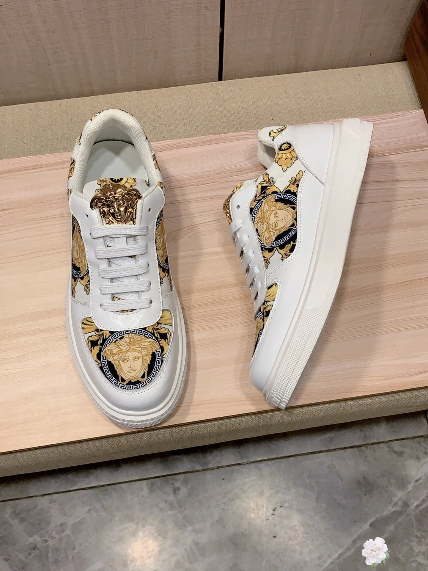 Baroque Leather Low Top Sneakers White Gold - Gallery Image 5 - Detailed View