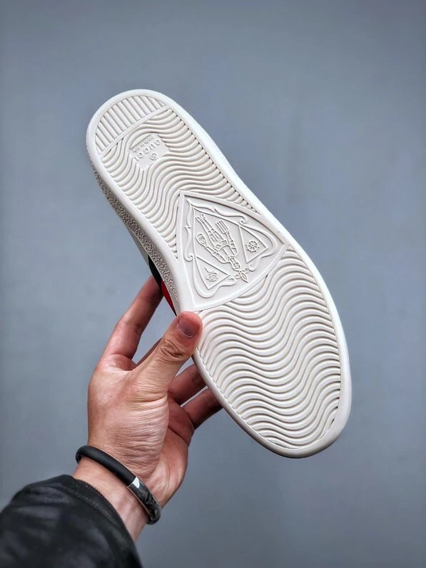 Gucci Bee White Red Sneakers Embroidered GUCCI - Gallery Image 9 - Detailed View