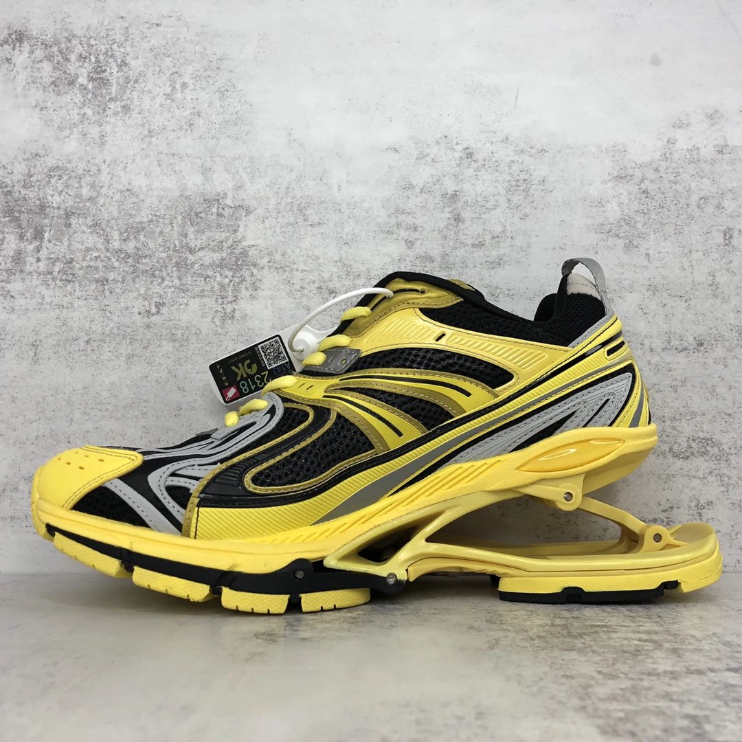 Retro X-Pander Mesh Running Sneakers Goldenrod Yellow - Gallery Image 7 - Detailed View