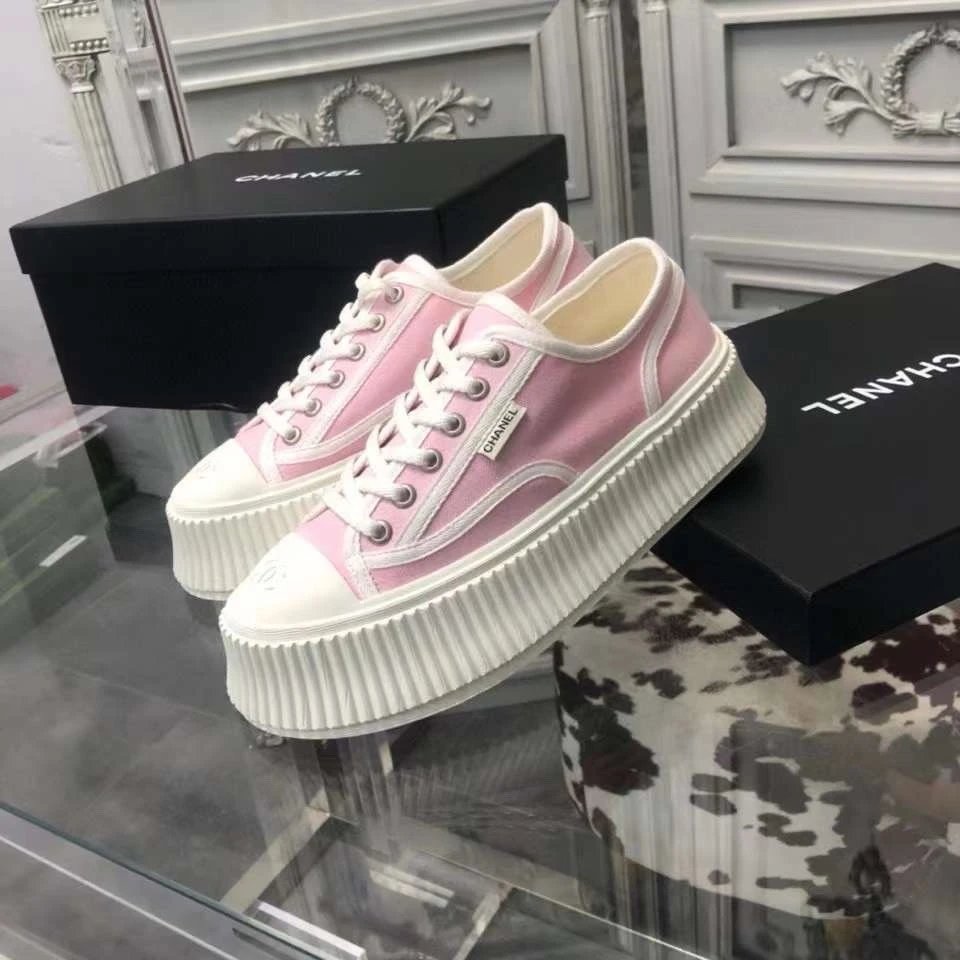 Chanel Vintage Sneakers Pink - Gallery Image 7 - Detailed View