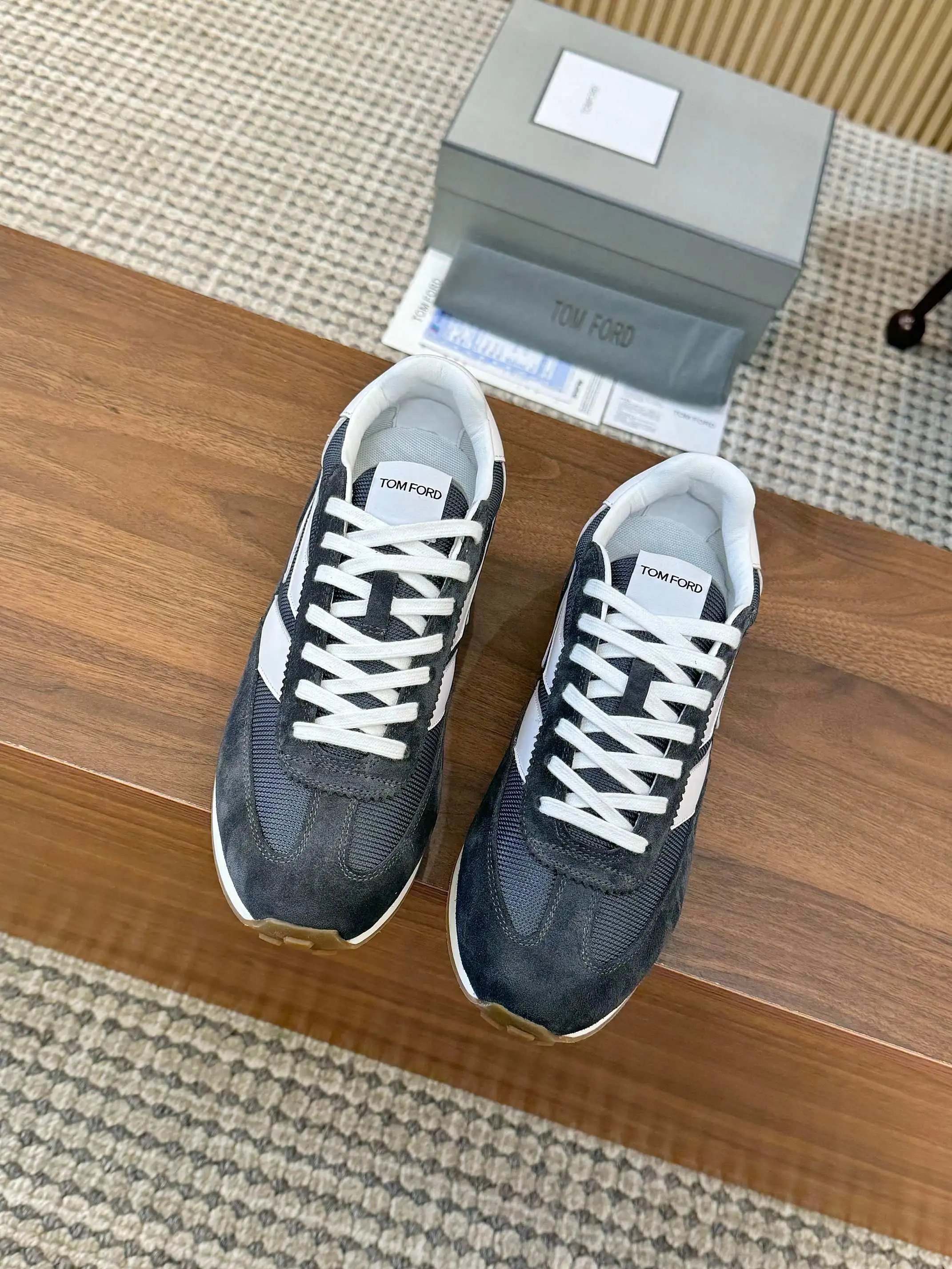 Retro Suede Mesh Sneakers Charcoal - Gallery Image 4 - Detailed View