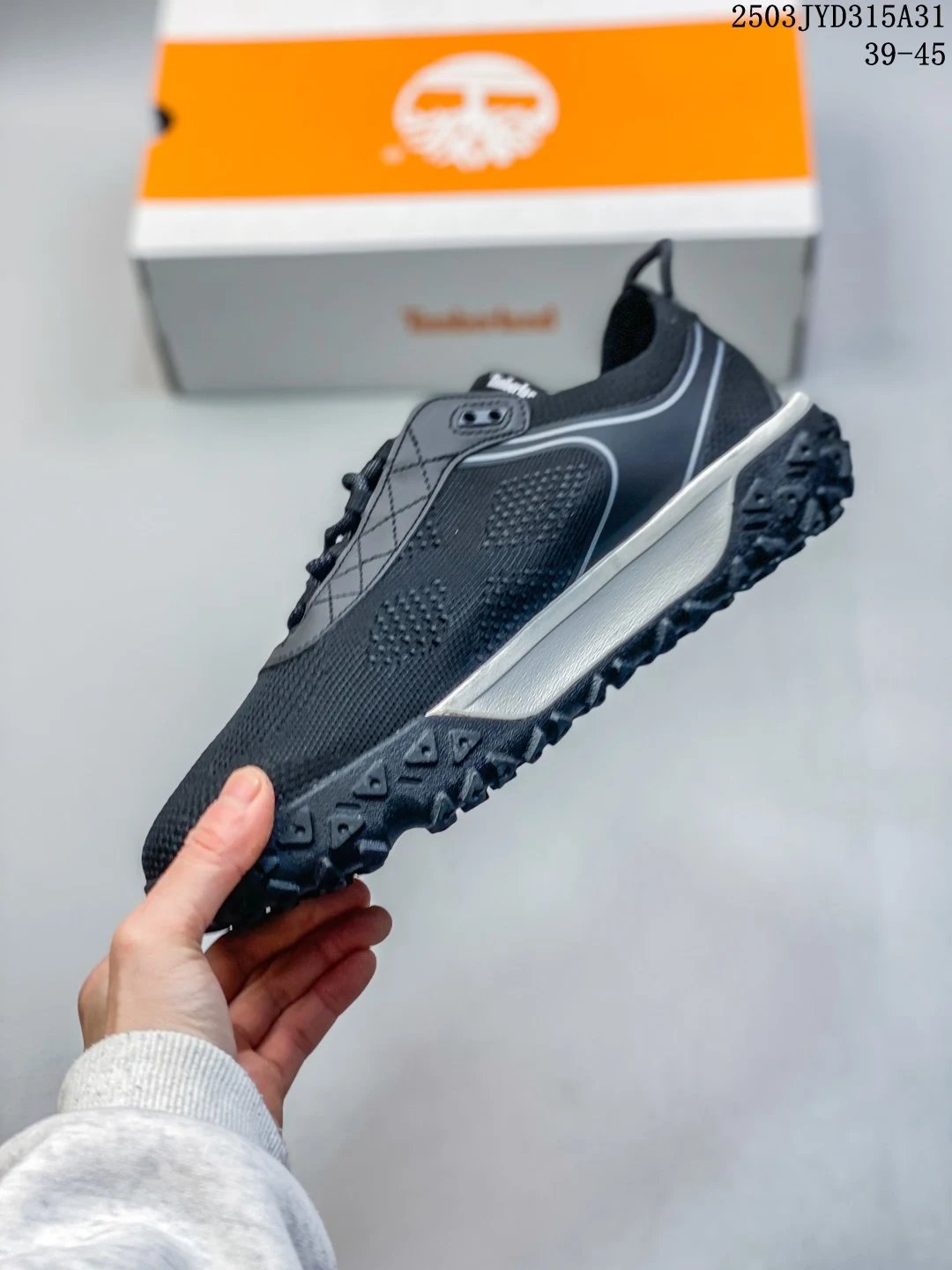 Lightweight Hiking Sneakers Charcoal - Gallery Image 3 - Detailed View