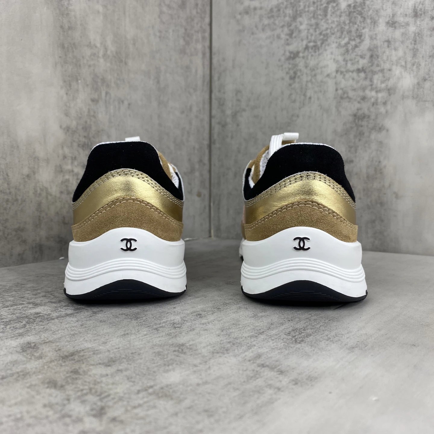 Retro Leather Mesh Sneakers Outdoor Style Gold Pink - Gallery Image 5 - Detailed View