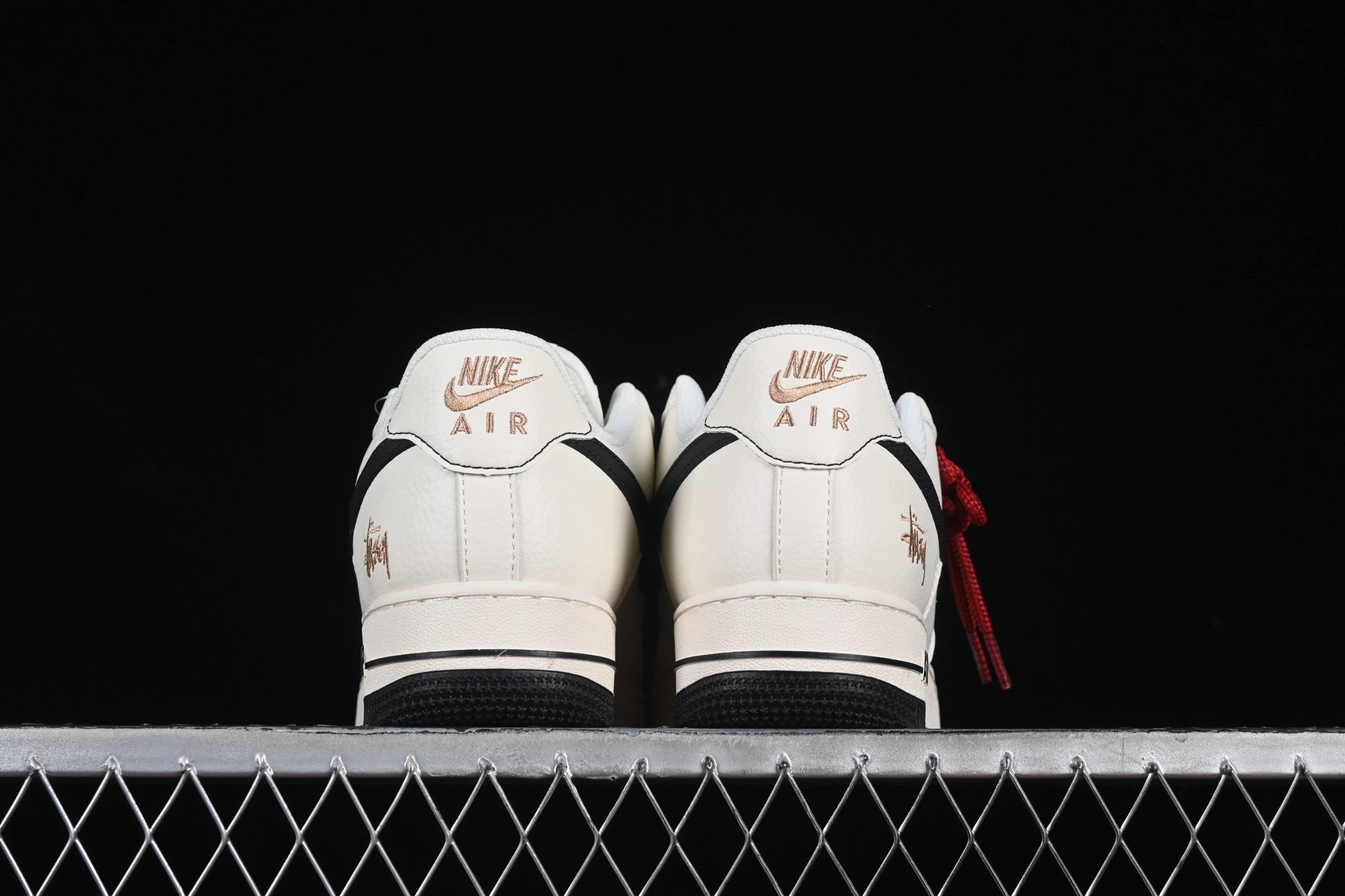 Casual Leather Sneakers Ivory - Gallery Image 6 - Detailed View