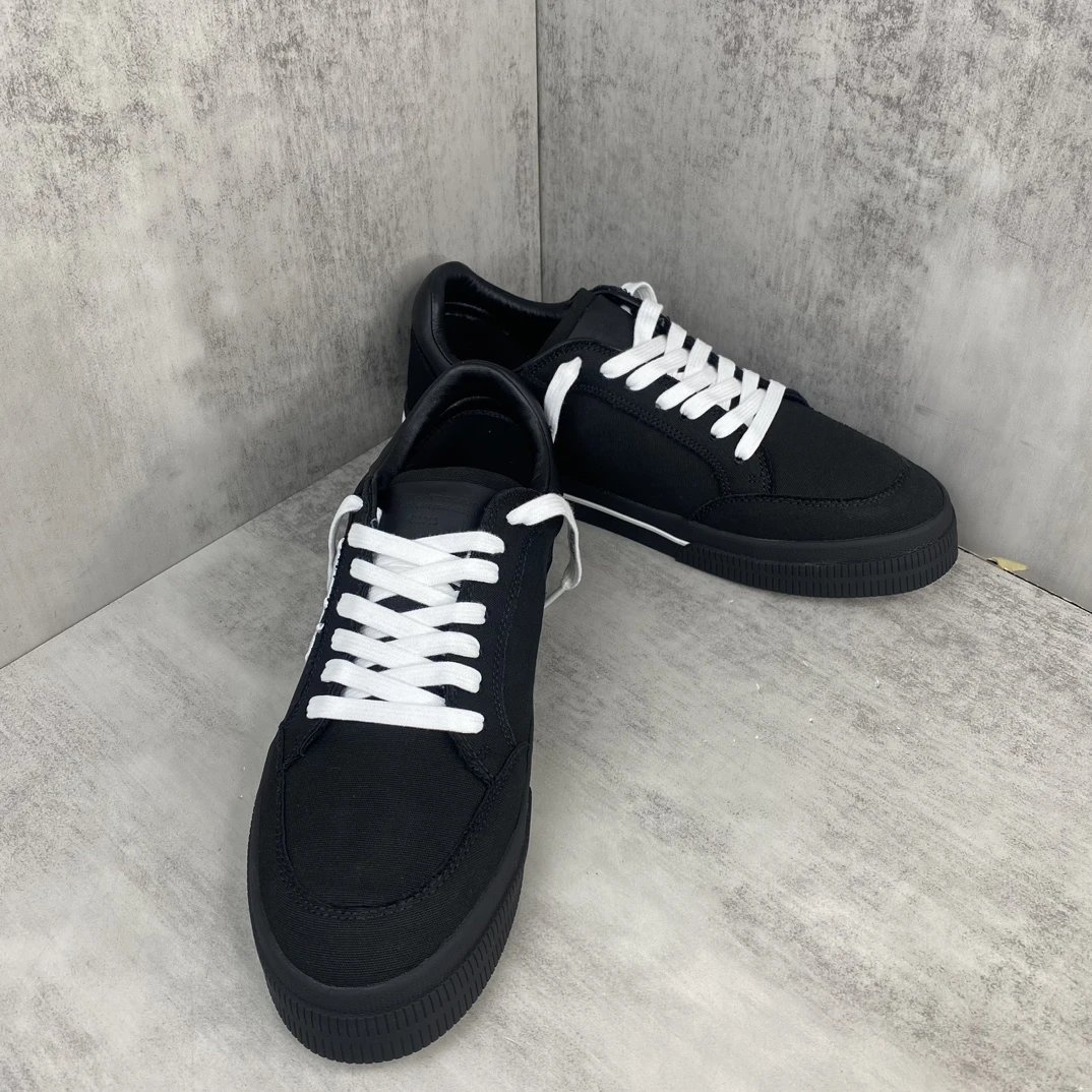 Low Vulcanized Canvas Sneakers Leather Lining Jet Black - Gallery Image 2 - Detailed View