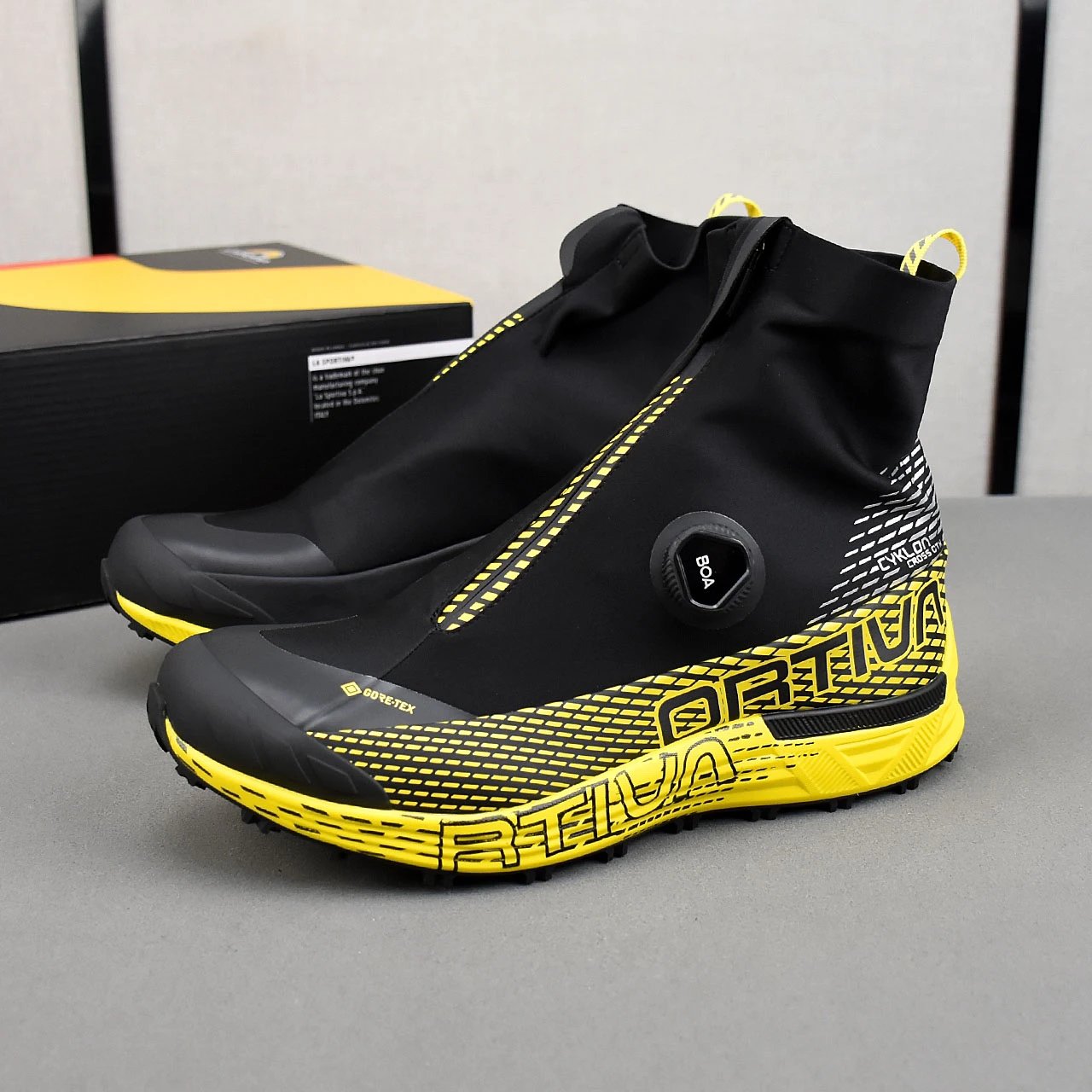 La Sportiva Equilibrium ST GTX Yellow - Gallery Image 2 - Detailed View