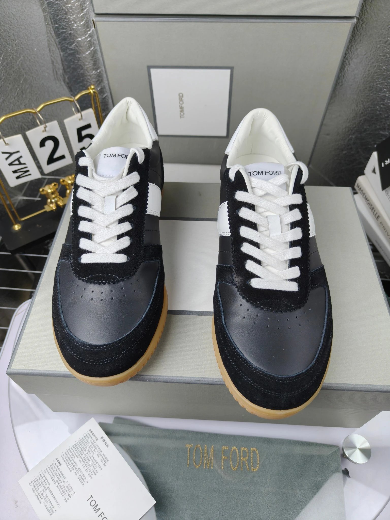 Retro Leather Sneakers Midnight Navy - Gallery Image 3 - Detailed View