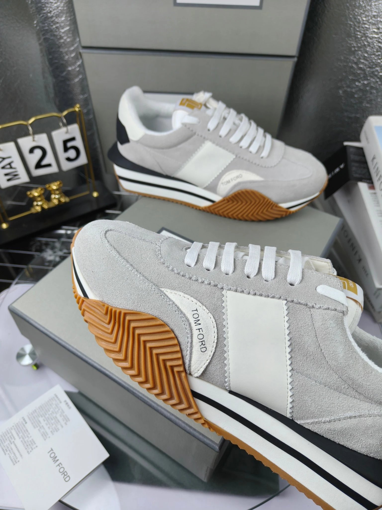 Retro Suede Platform Sneakers Ivory - Gallery Image 5 - Detailed View
