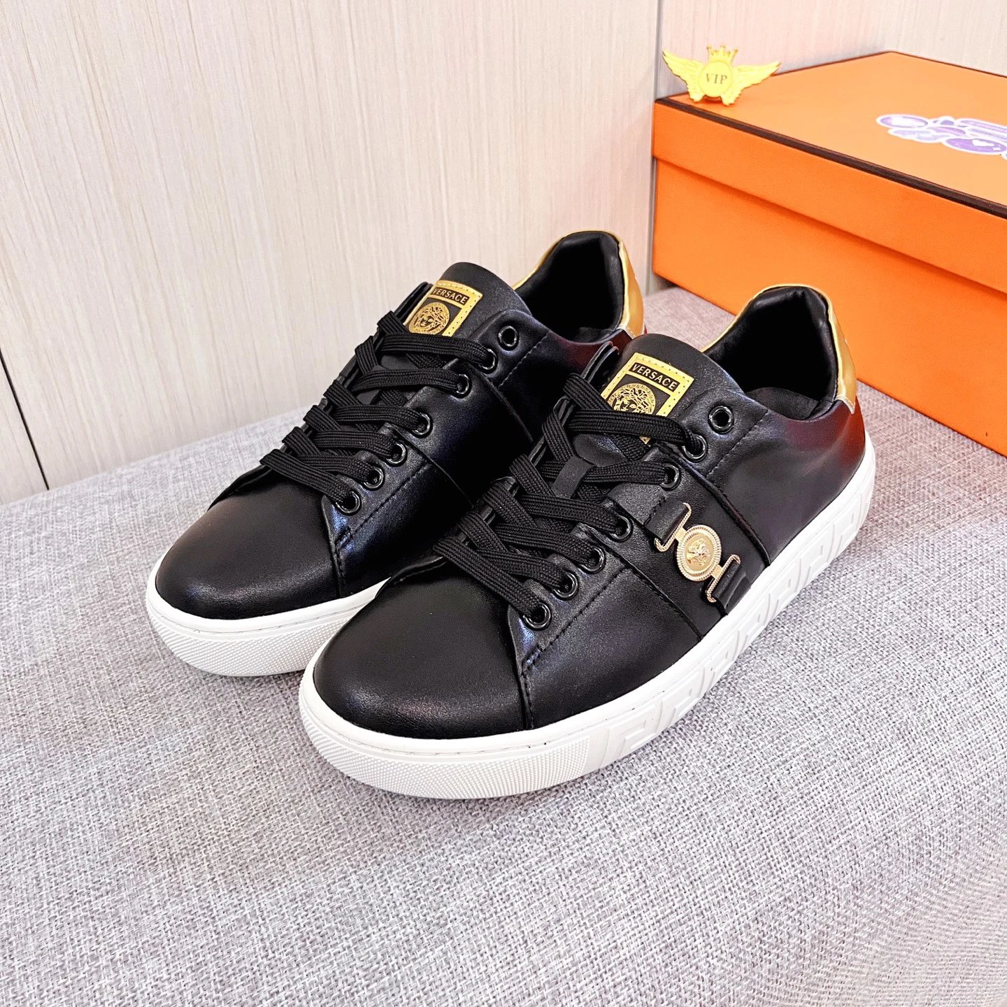 Luxury Leather Sneakers Gold Black - Gallery Image 3 - Detailed View