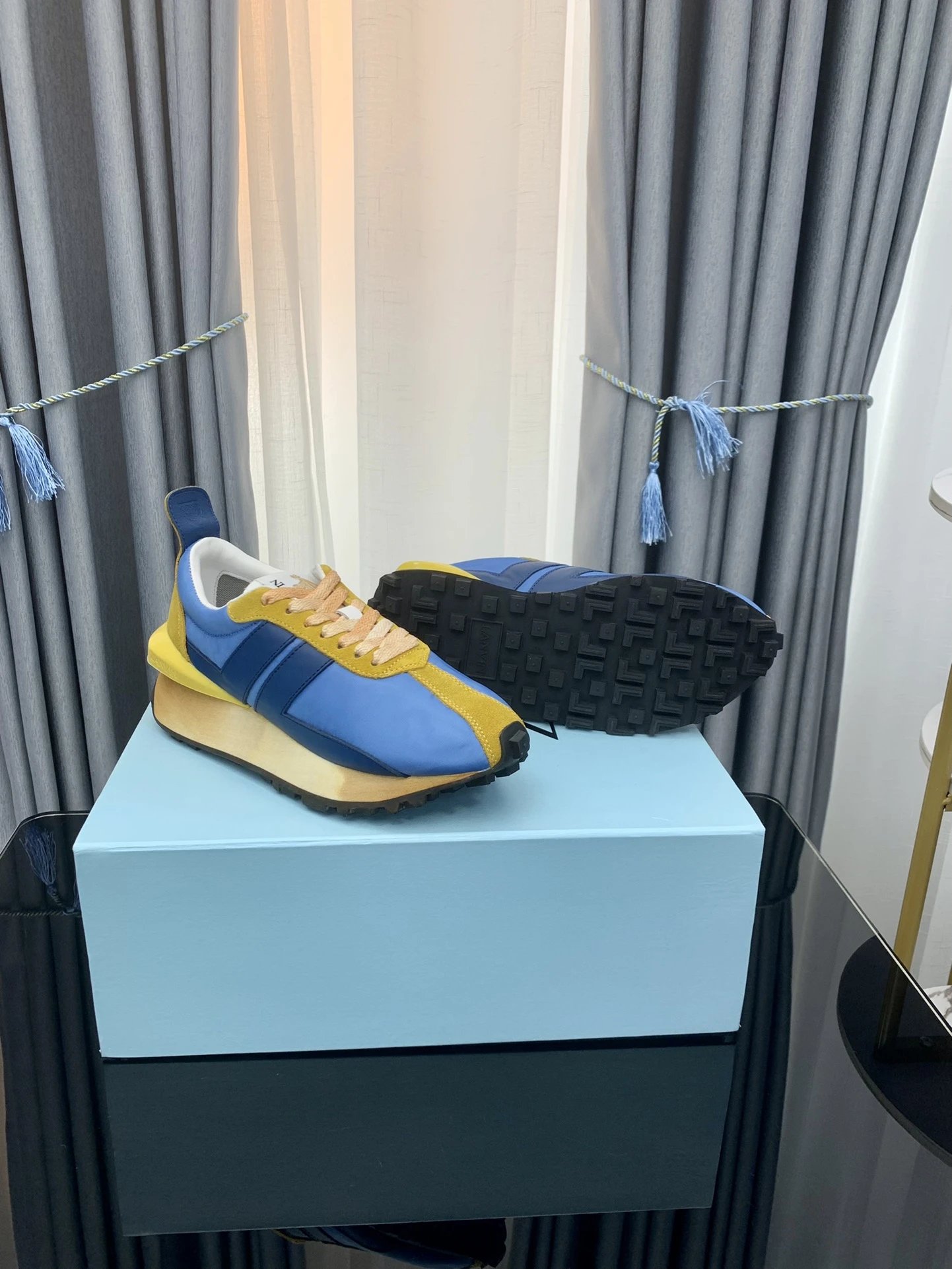 Lanvin Retro Sneakers Blue - Gallery Image 8 - Detailed View