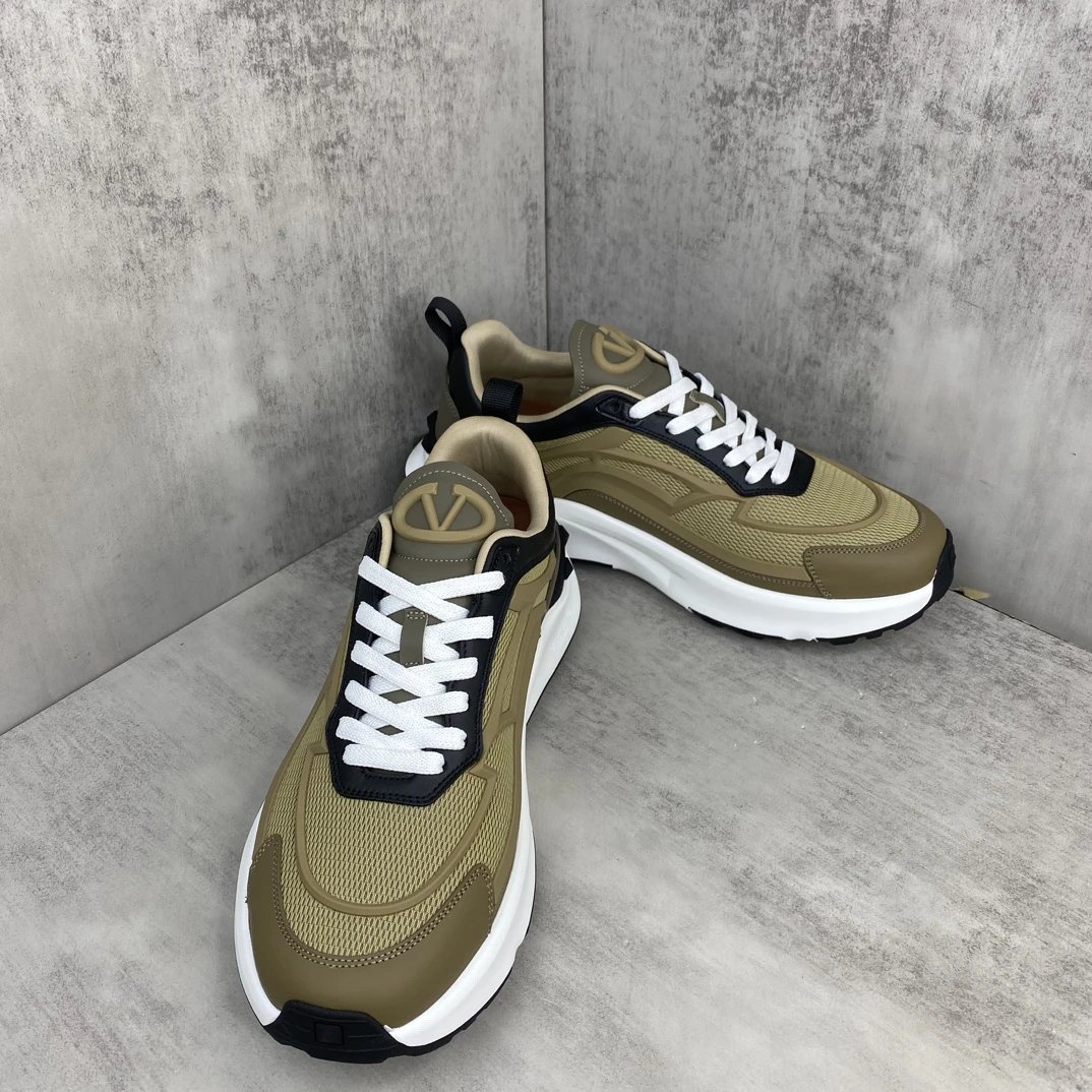 Chunky Mesh Sneakers True Act Olive Black - Gallery Image 2 - Detailed View