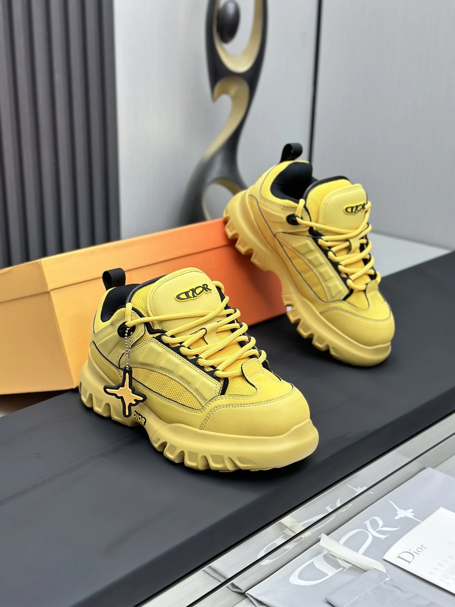 Dior x Levis Hamilton Sneakers Yellow - Gallery Image 4 - Detailed View