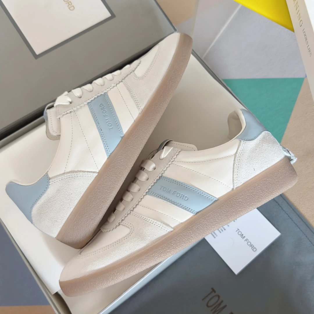 Suede Leather Trainer Sneakers Ice Blue - Gallery Image 6 - Detailed View