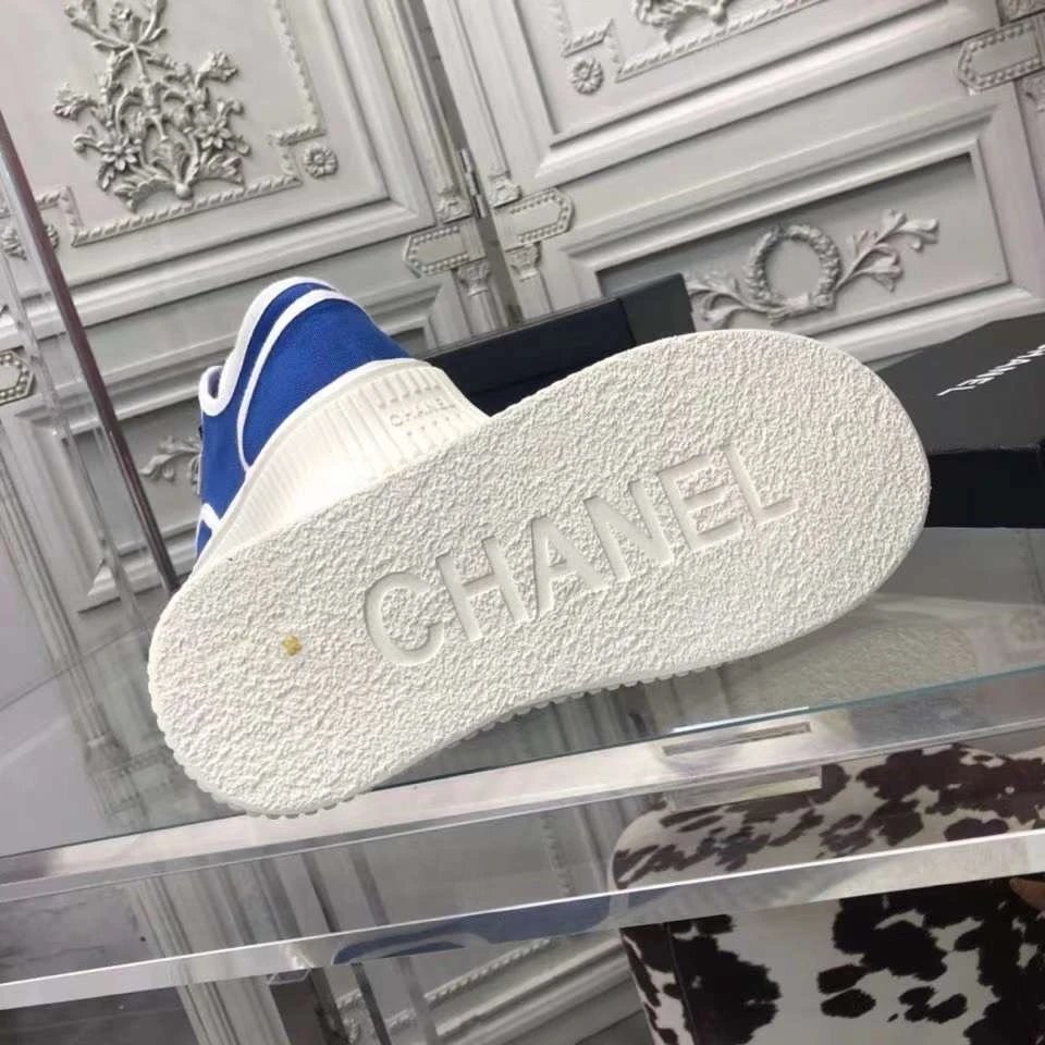Chanel Vintage 2021 Sneakers Blue - Gallery Image 9 - Detailed View