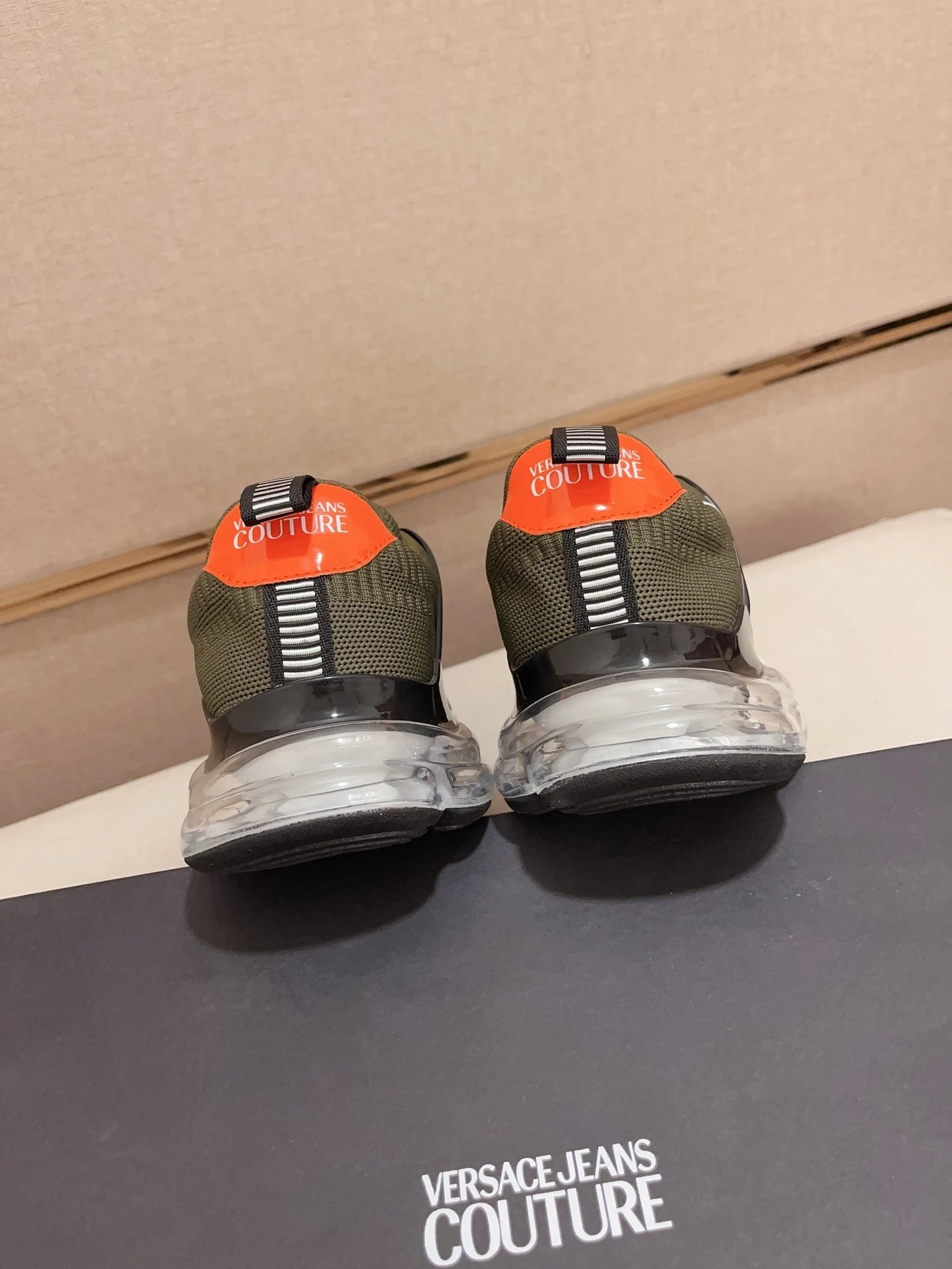 Mesh Running Sneakers Olive - Gallery Image 8 - Detailed View