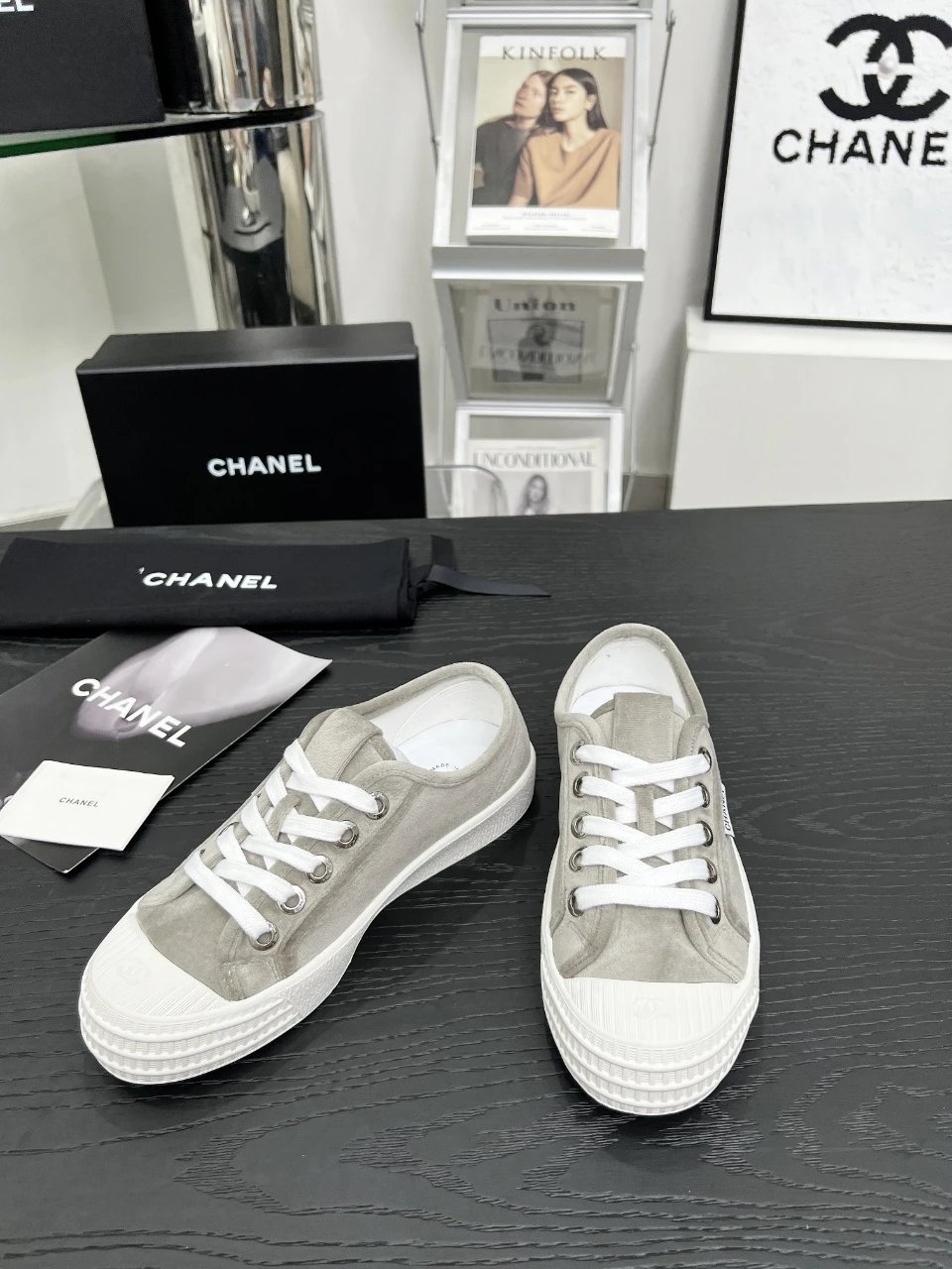 Chanel Vintage Sneakers Gray - Gallery Image 5 - Detailed View