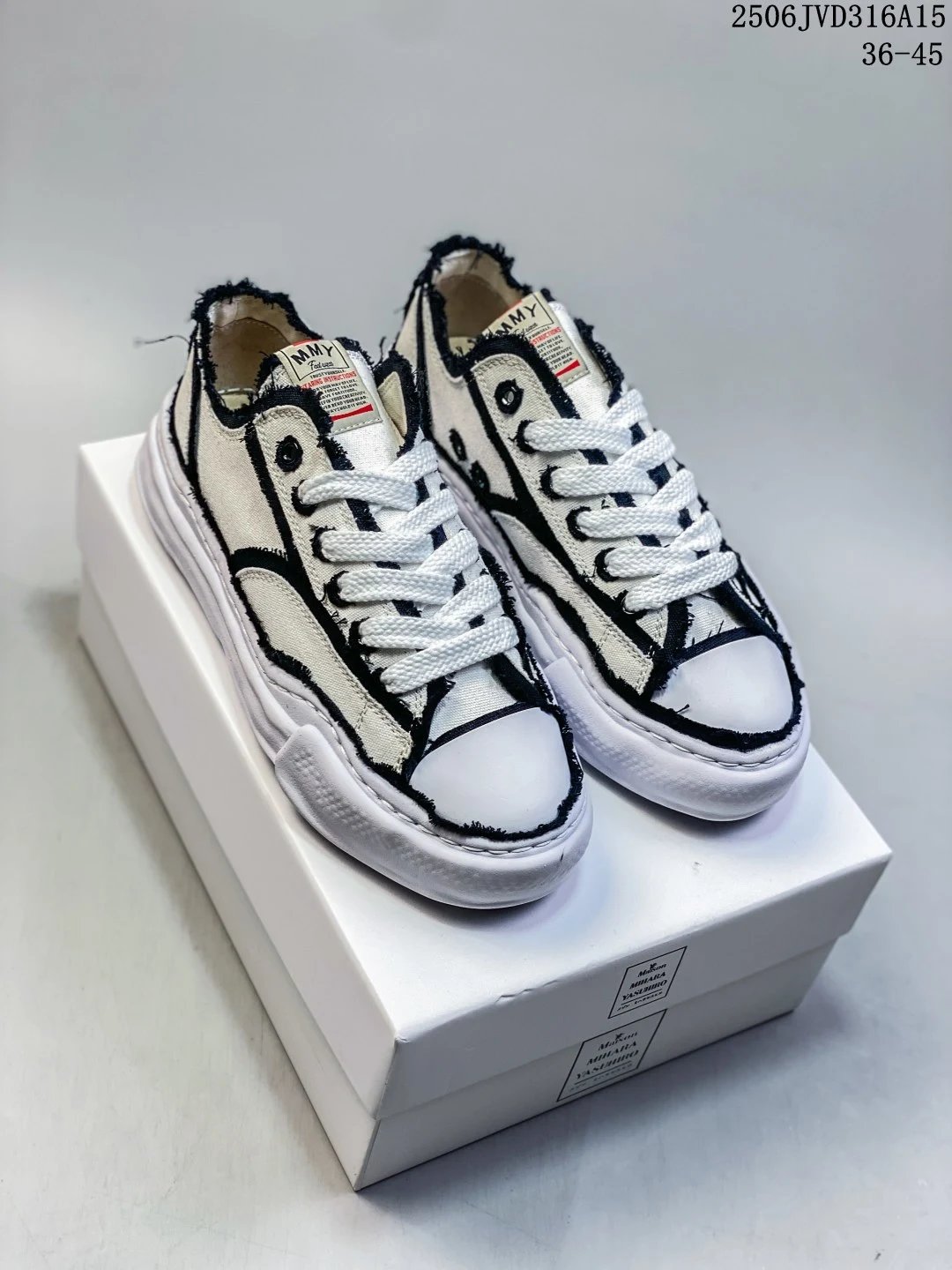 Maison Mihara Yasuhiro MMY Shell Sneakers White - Gallery Image 6 - Detailed View