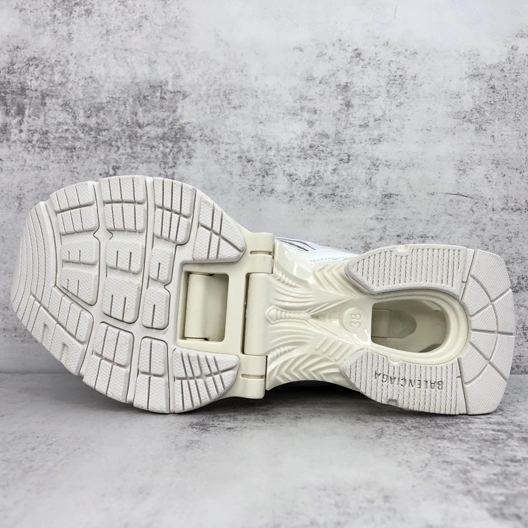 Chunky Mesh Leather X-Pander Sneakers Ivory White - Gallery Image 8 - Detailed View
