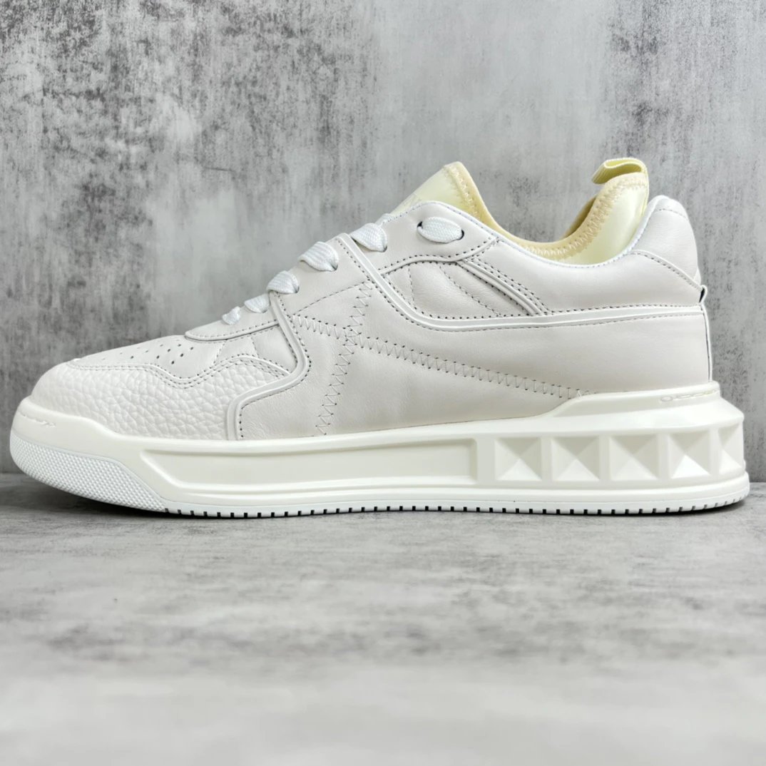 Chunky Leather Low Top Sneakers Ivory White - Gallery Image 7 - Detailed View