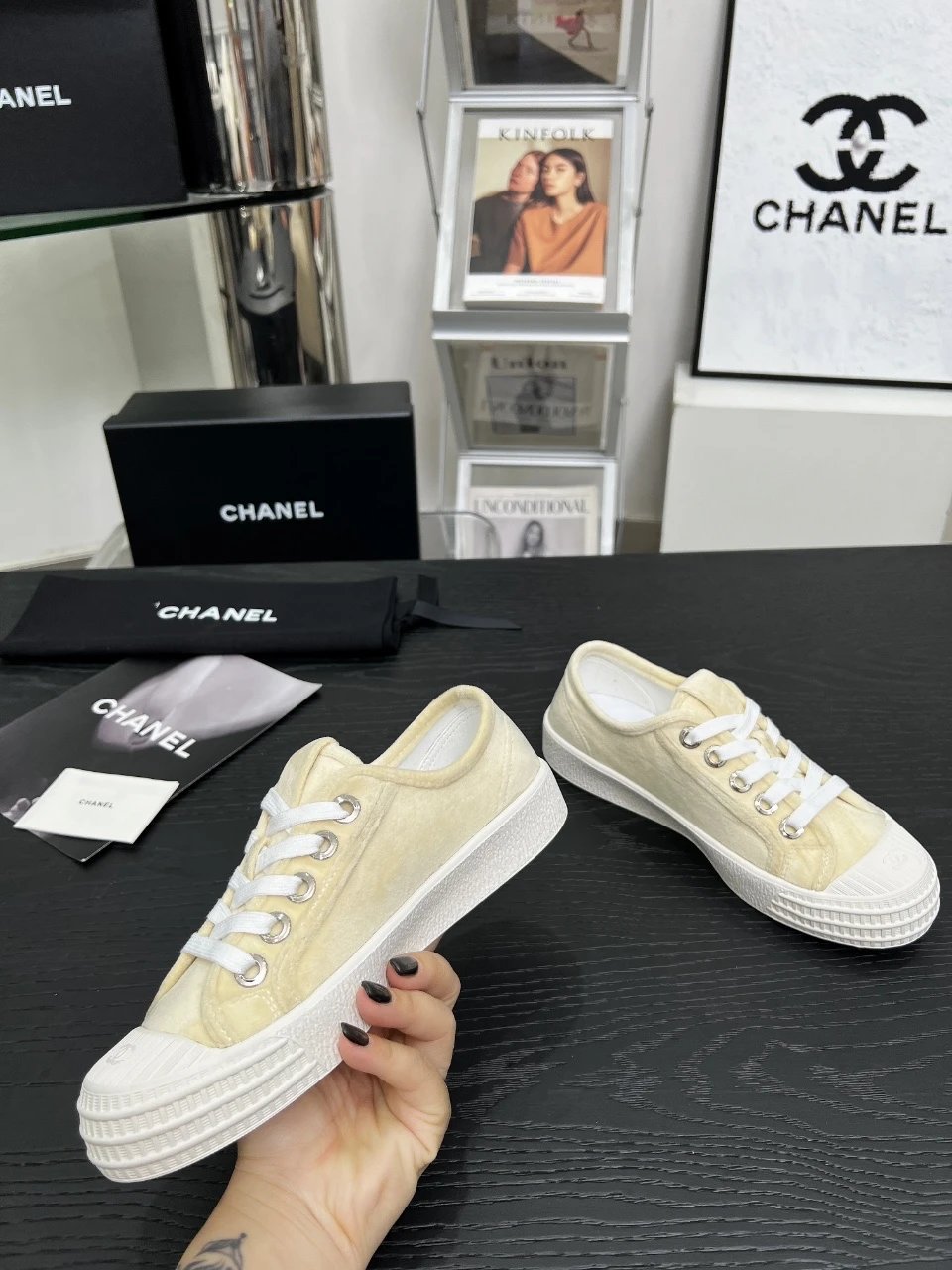 Chanel Vintage Beige Sneakers - Gallery Image 6 - Detailed View