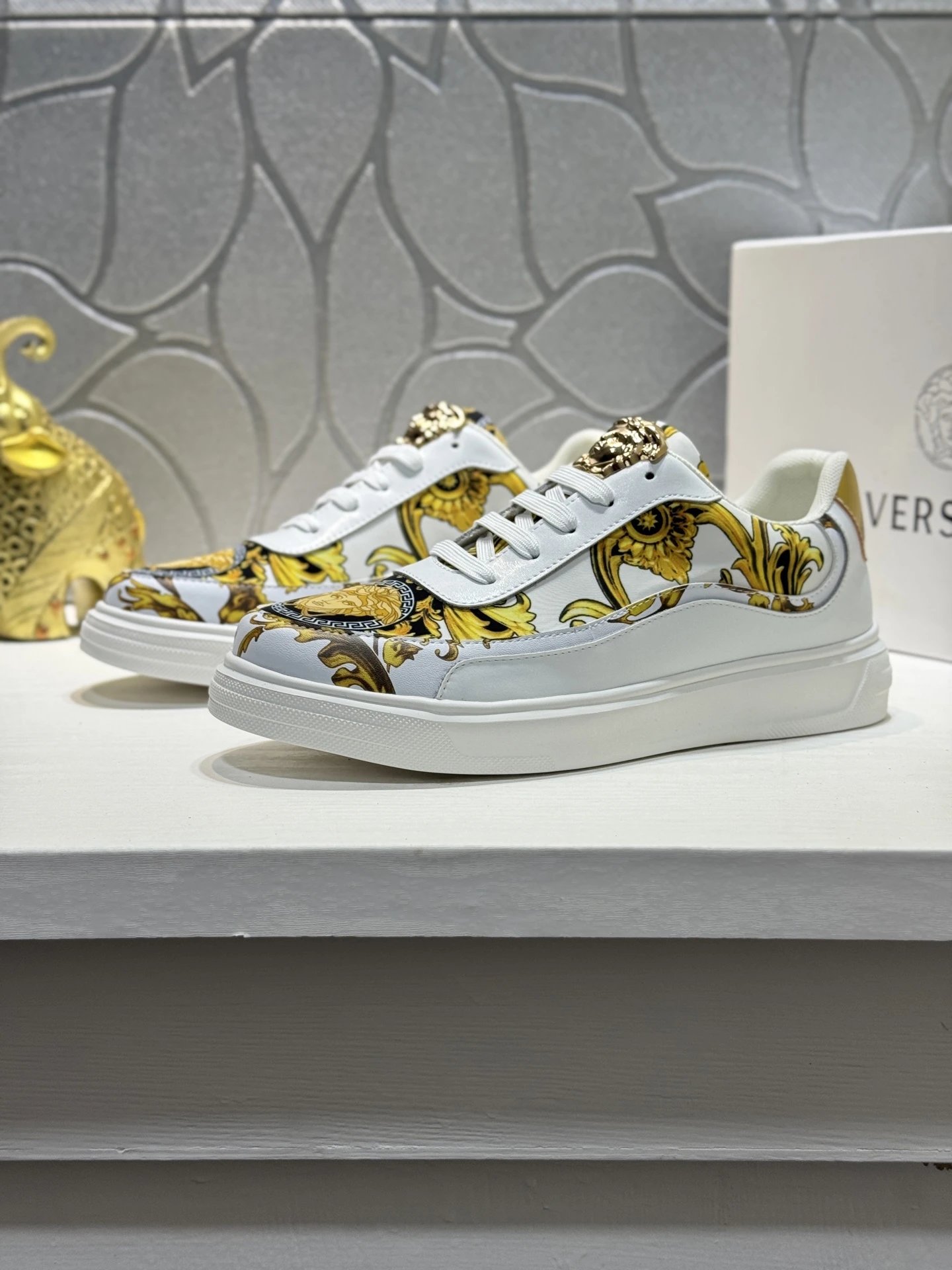 Baroque Leather Men's Sneakers White Gold - Gallery Image 2 - Detailed View