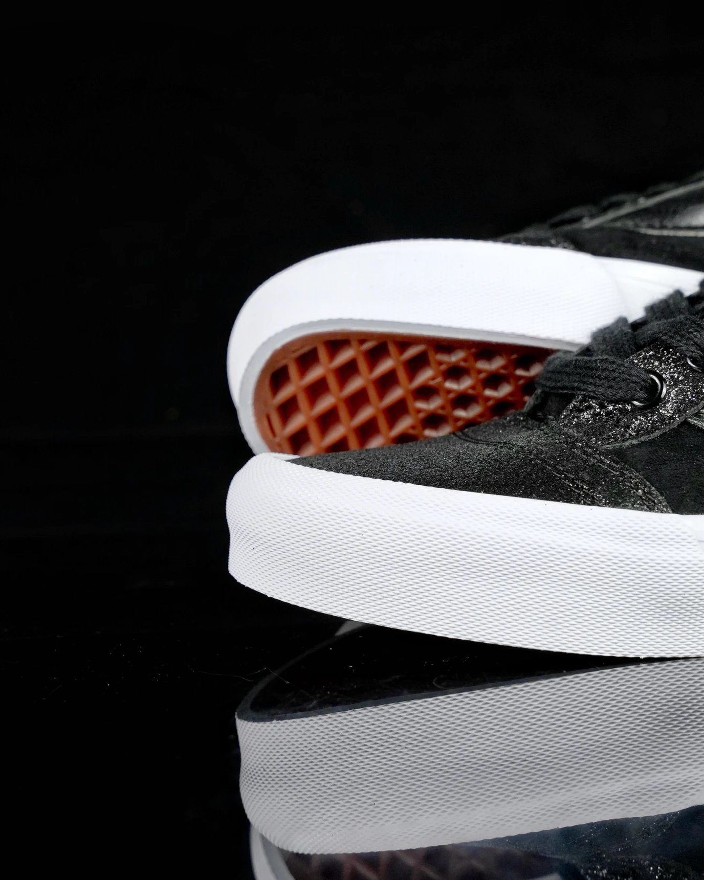 Retro Suede Skate Sneakers Obsidian Black - Gallery Image 9 - Detailed View