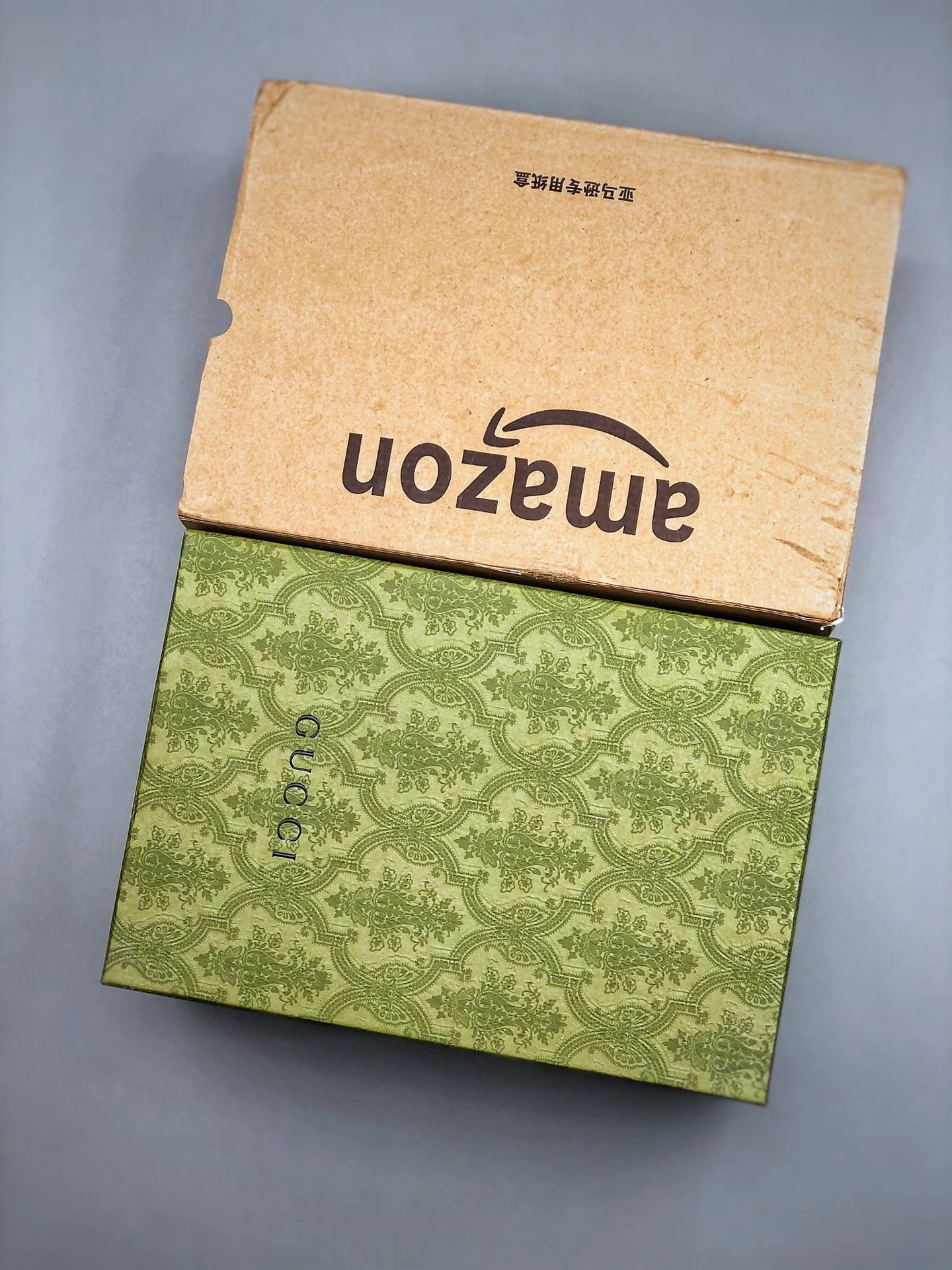 Gucci Distressed Screener Beige Pink Sneakers Green Red - Gallery Image 3 - Detailed View