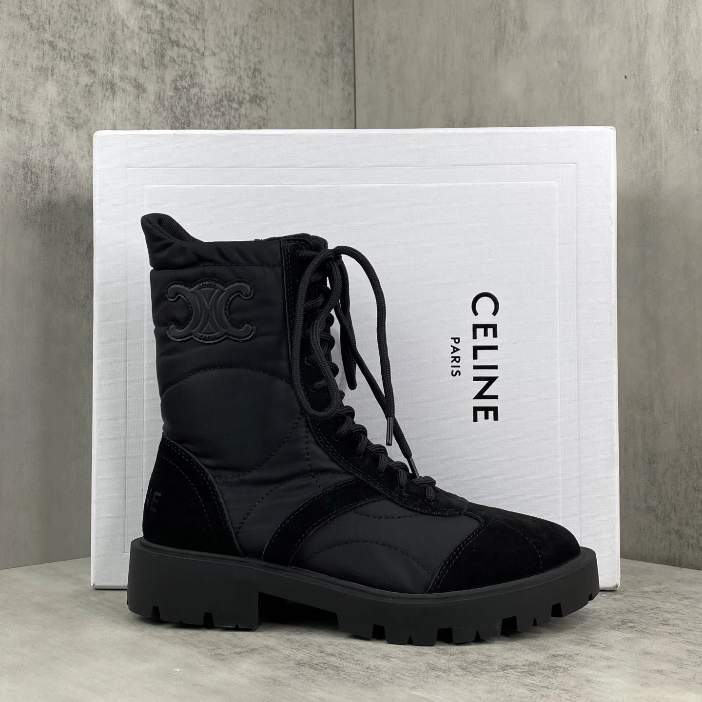 Vintage Combat Boots Calfskin Rubber Sole Jet Black - Gallery Image 1 - Detailed View